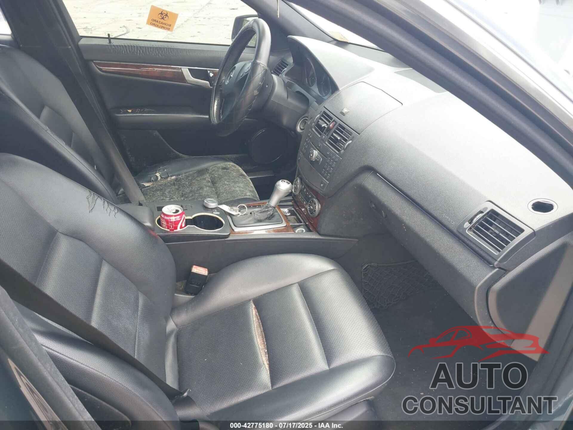 MERCEDES-BENZ C 300 2010 - WDDGF5EB9AR097528