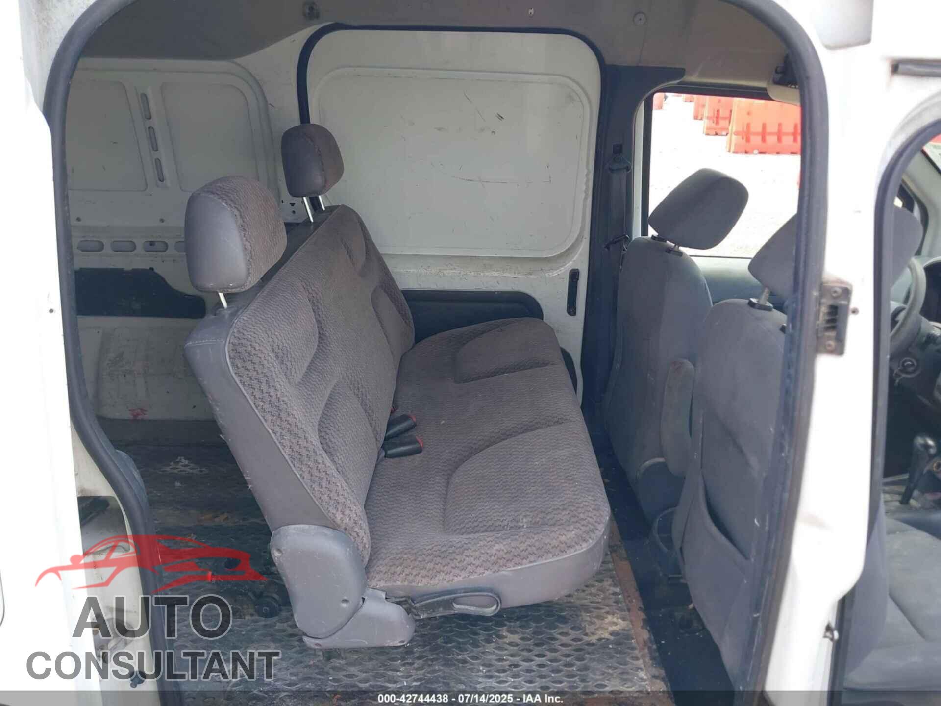FORD TRANSIT CONNECT 2010 - NM0LS7AN2AT032794