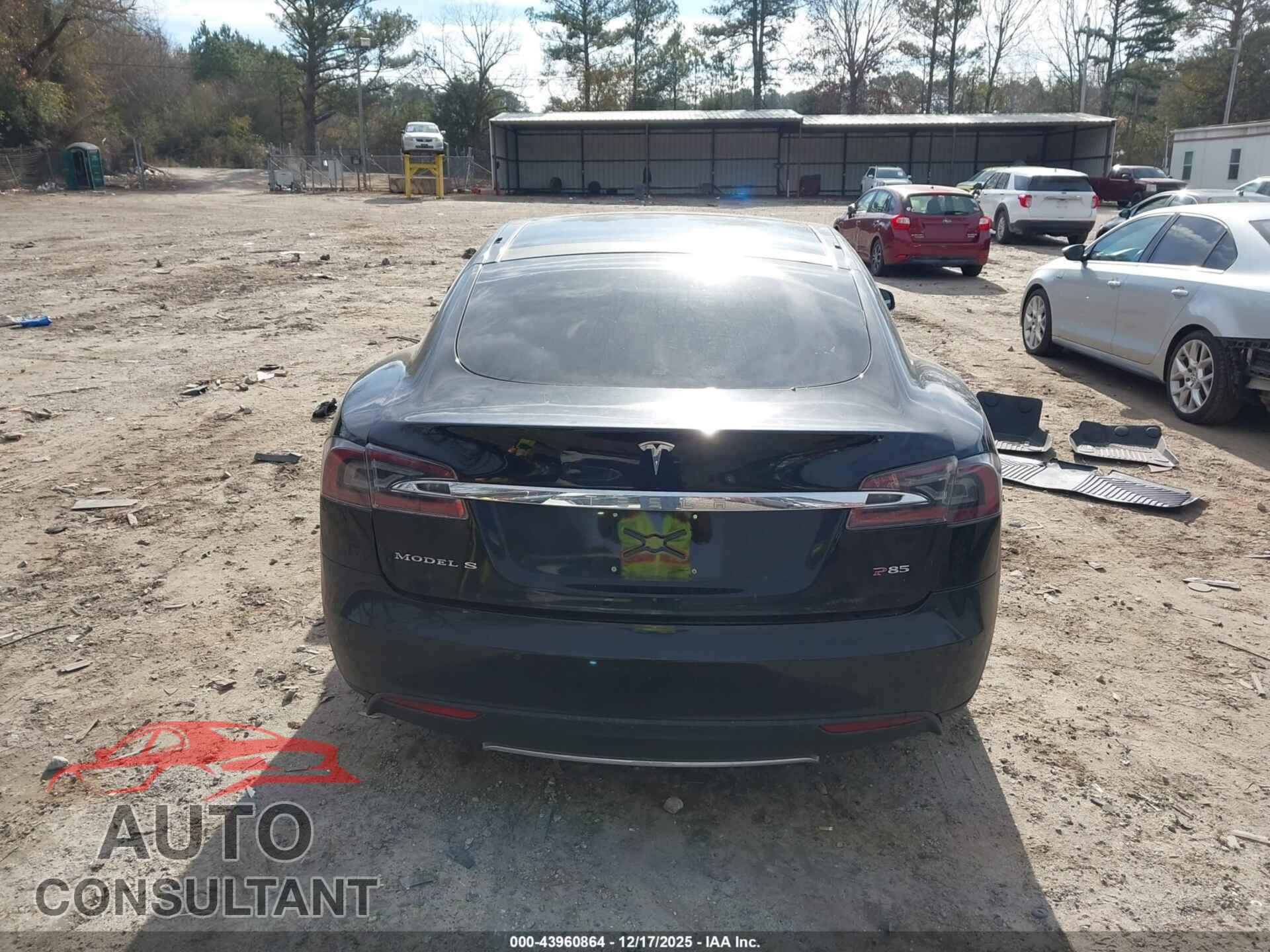 TESLA MODEL S 2013 - 5YJSA1DP6DFP26164
