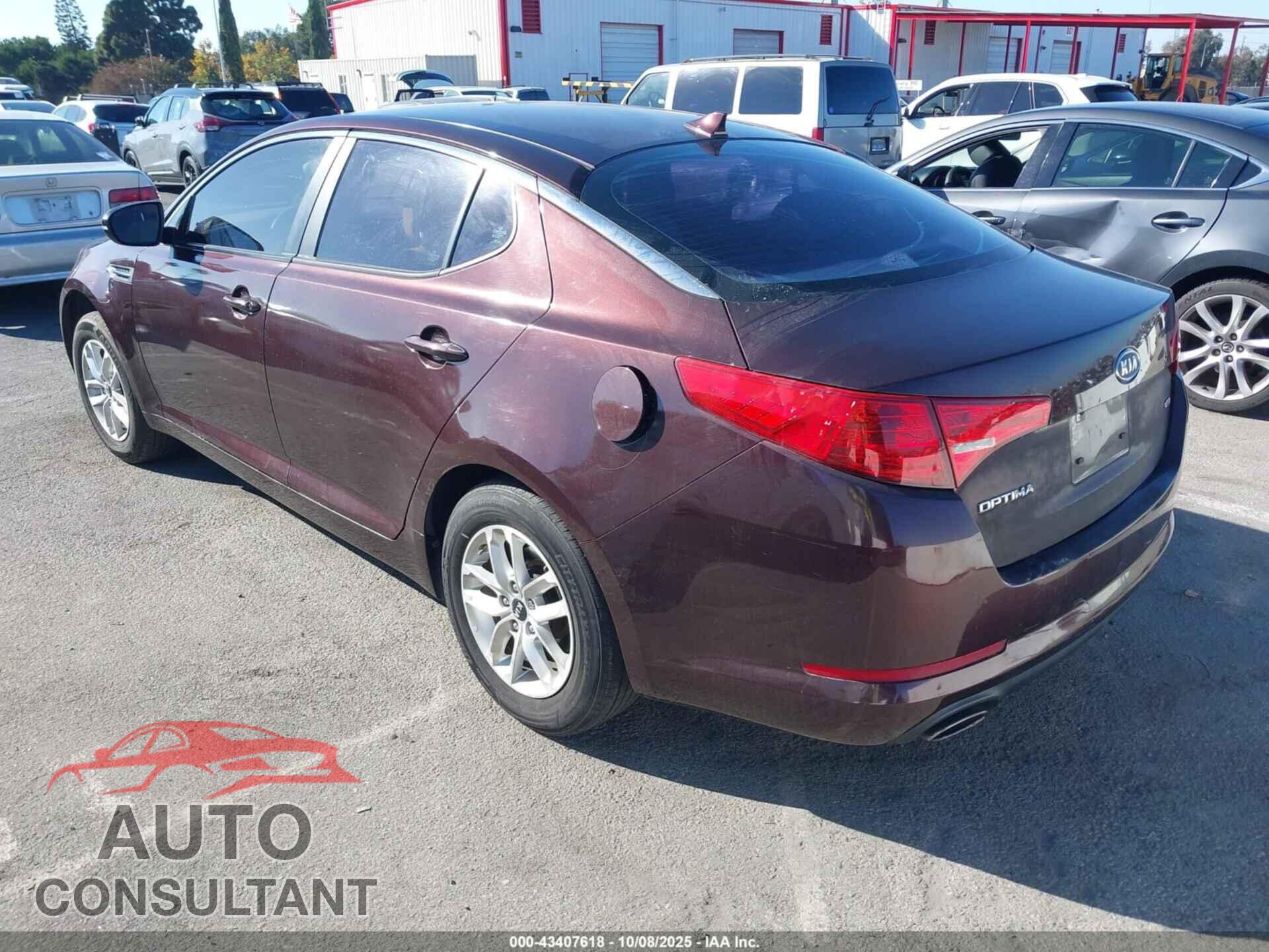KIA OPTIMA 2011 - KNAGM4A79B5116189