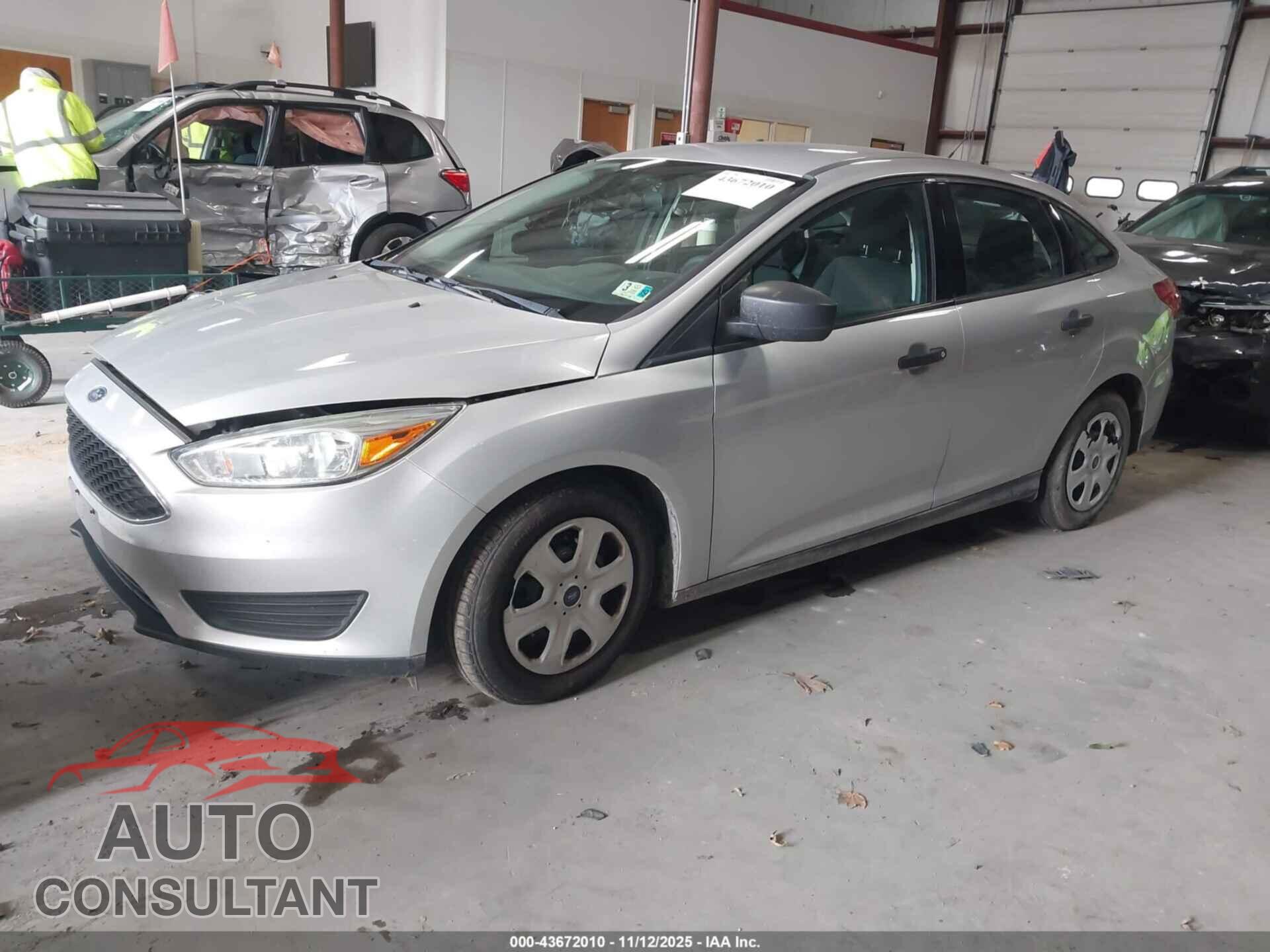 FORD FOCUS 2018 - 1FADP3E20JL266357