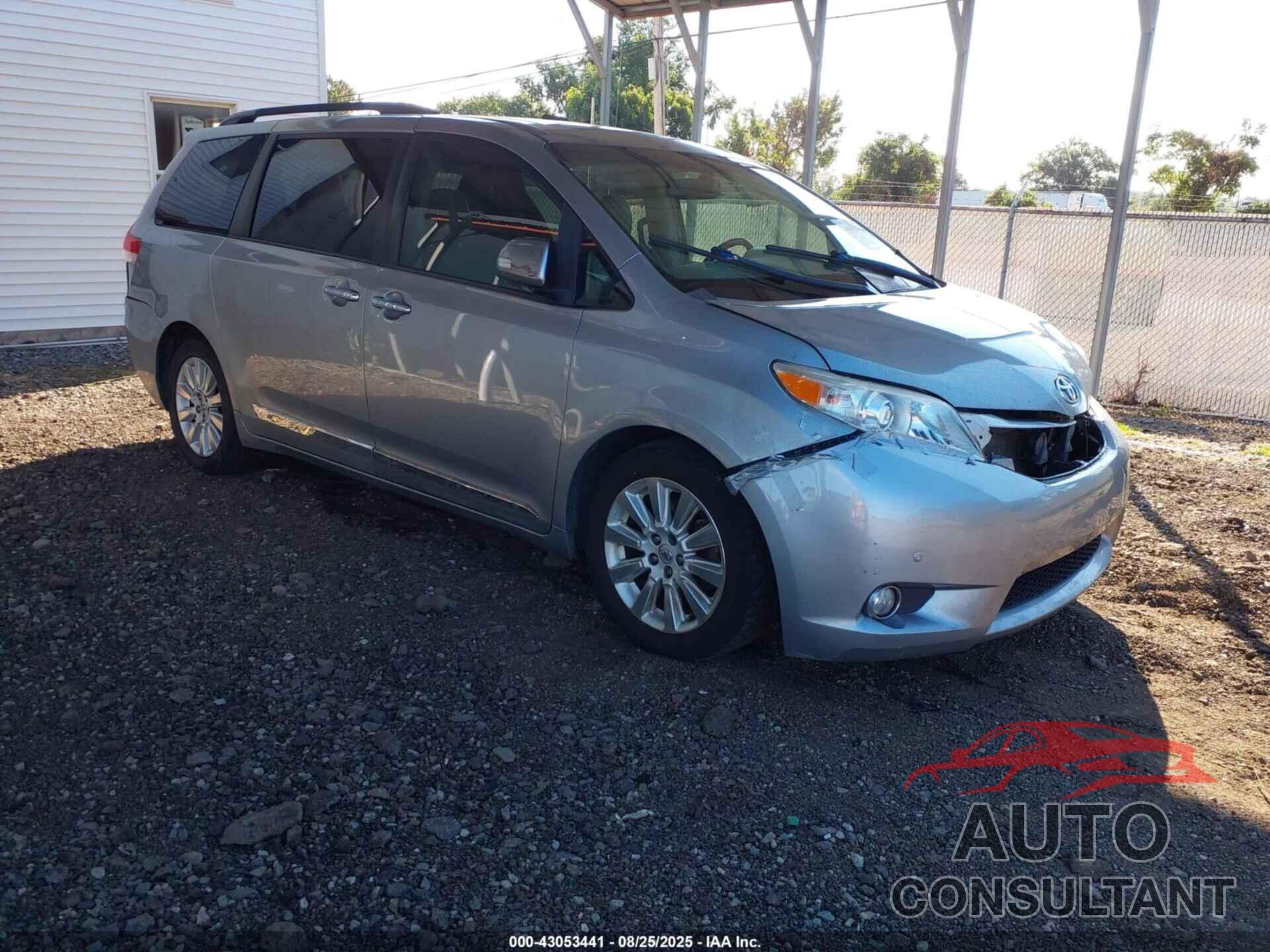 TOYOTA SIENNA 2013 - 5TDDK3DC7DS054979