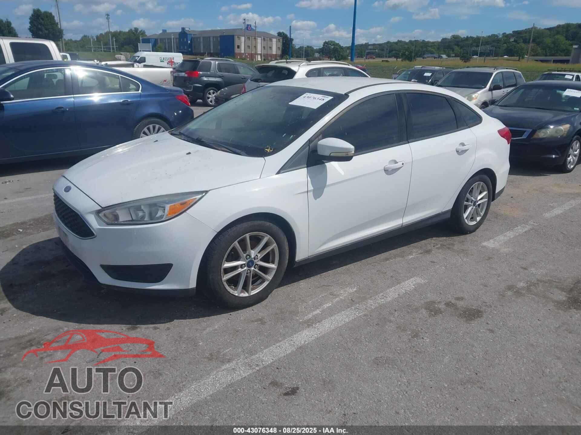 FORD FOCUS 2015 - 1FADP3F21FL207579