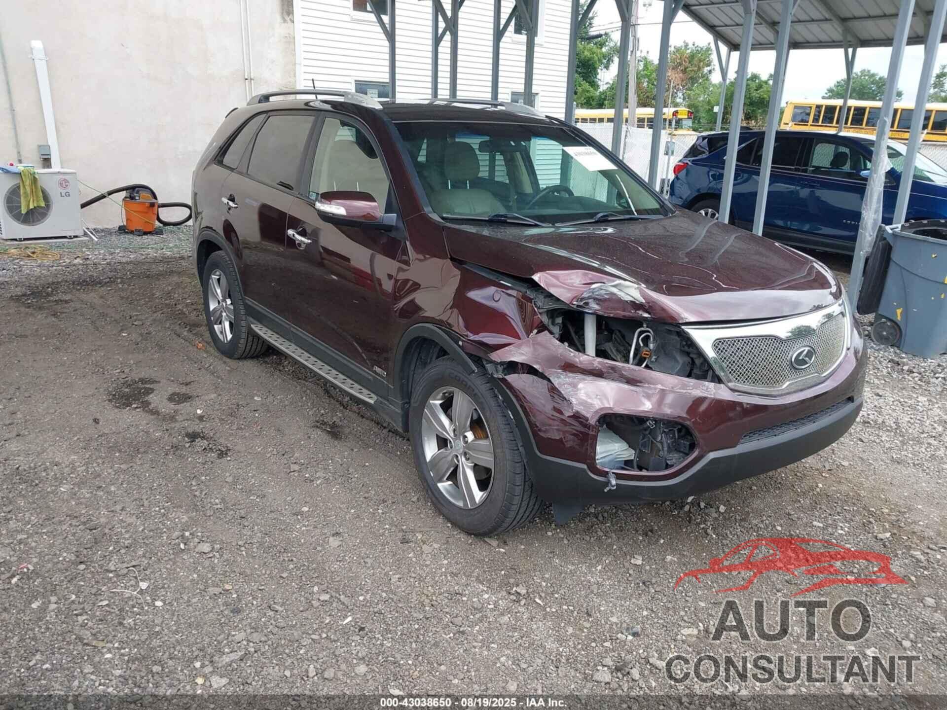 KIA SORENTO 2013 - 5XYKUDA21DG346949