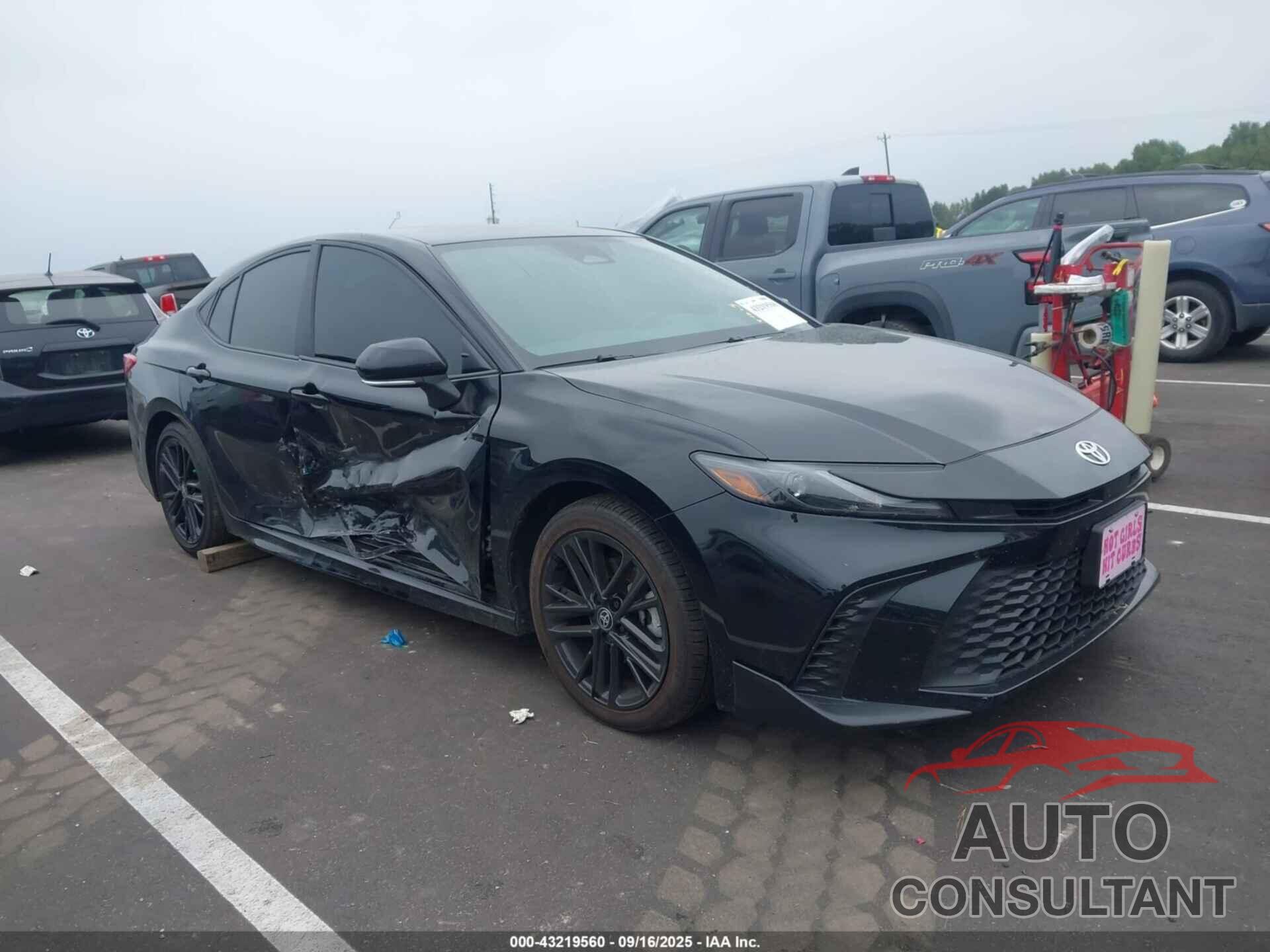 TOYOTA CAMRY 2025 - 4T1DAACK8SU566836