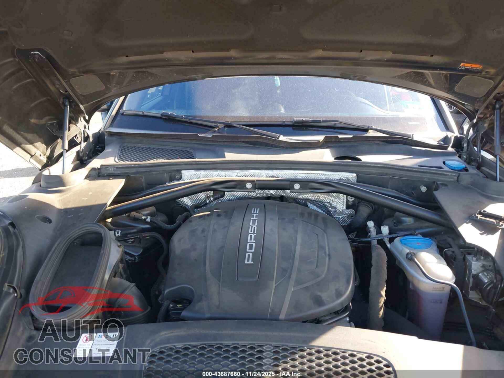 PORSCHE MACAN 2017 - WP1AA2A55HLB03690