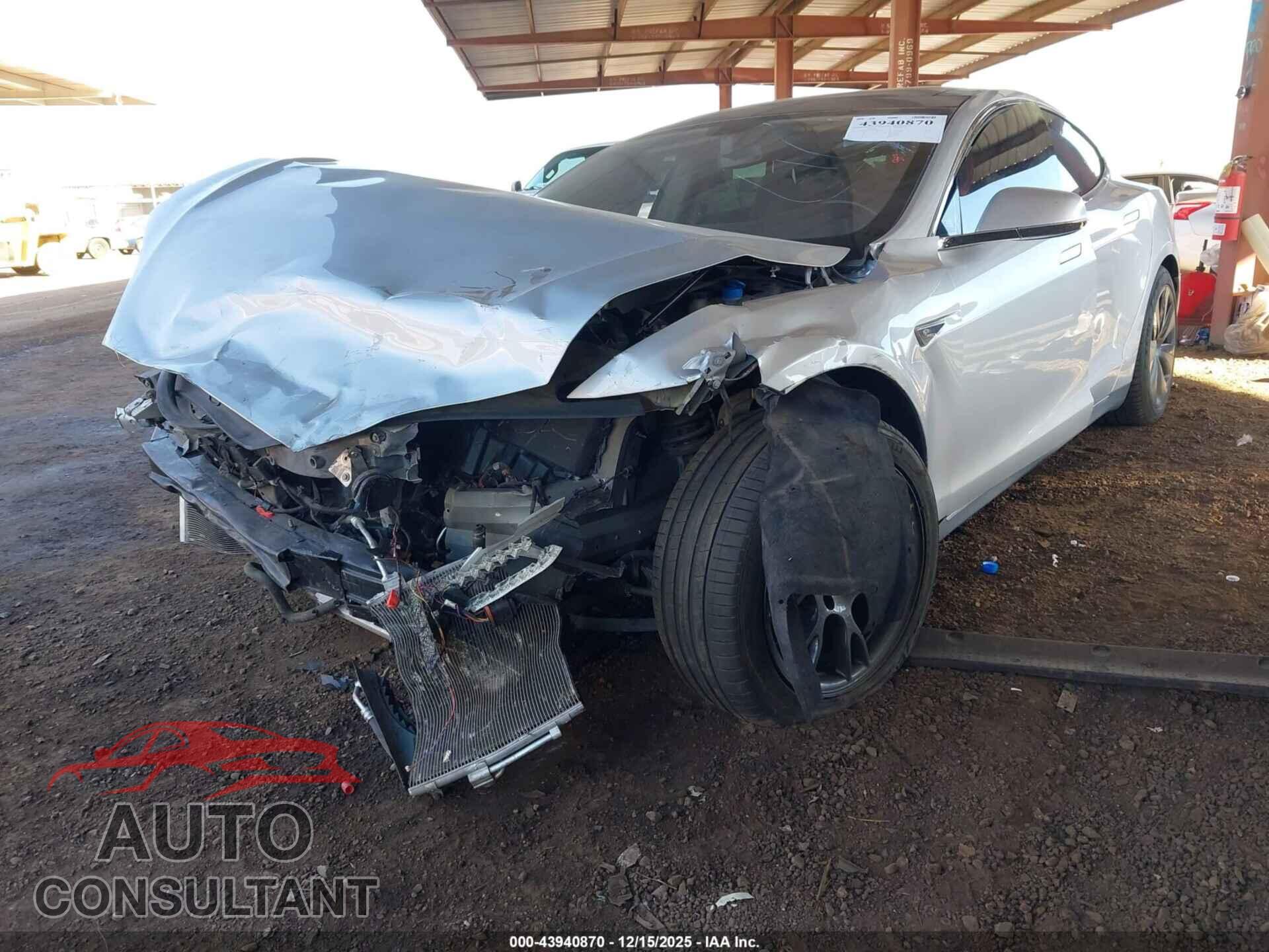 TESLA MODEL S 2013 - 5YJSA1AG5DFP08419