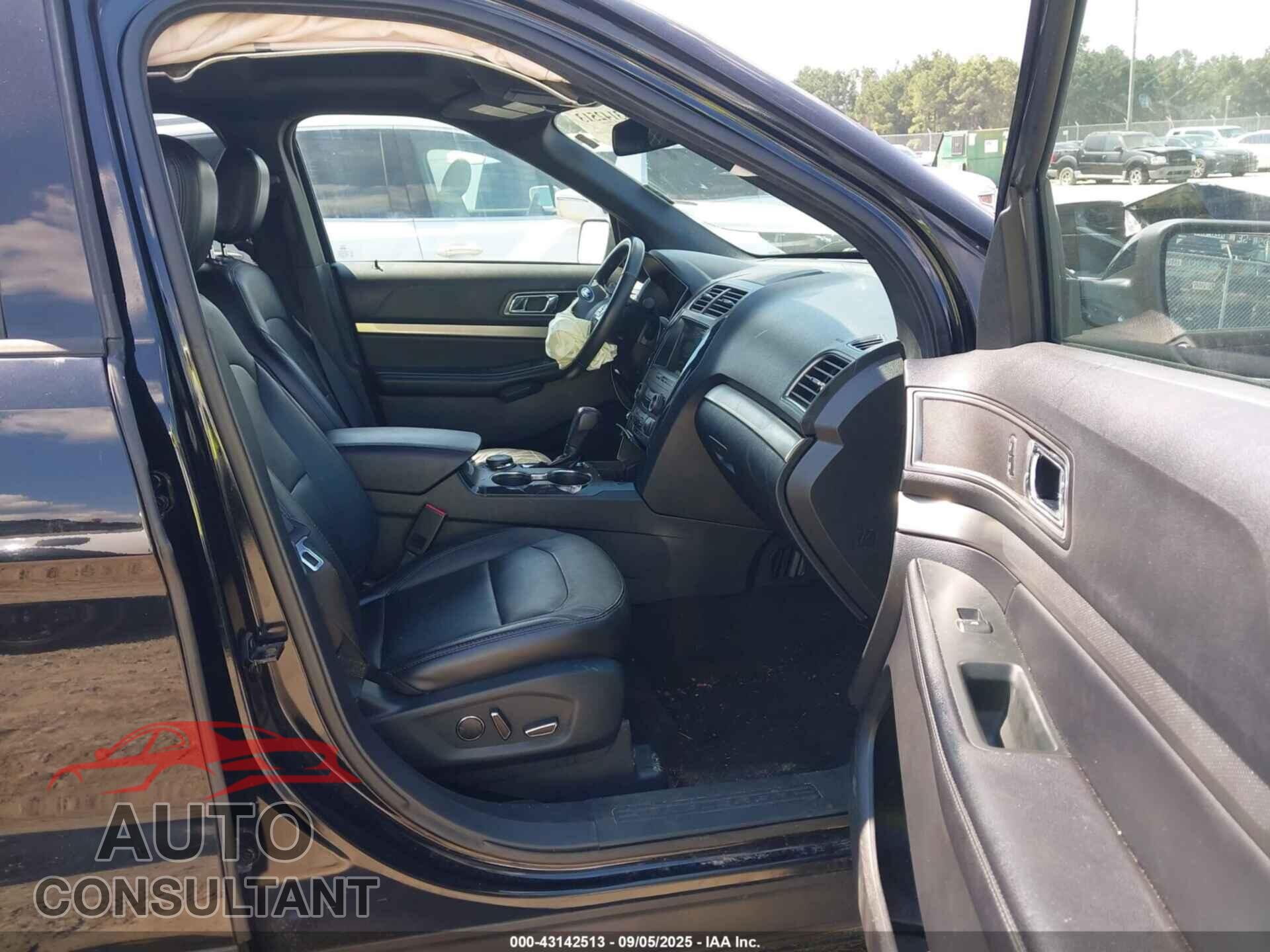 FORD EXPLORER 2018 - 1FM5K8D88JGB94120