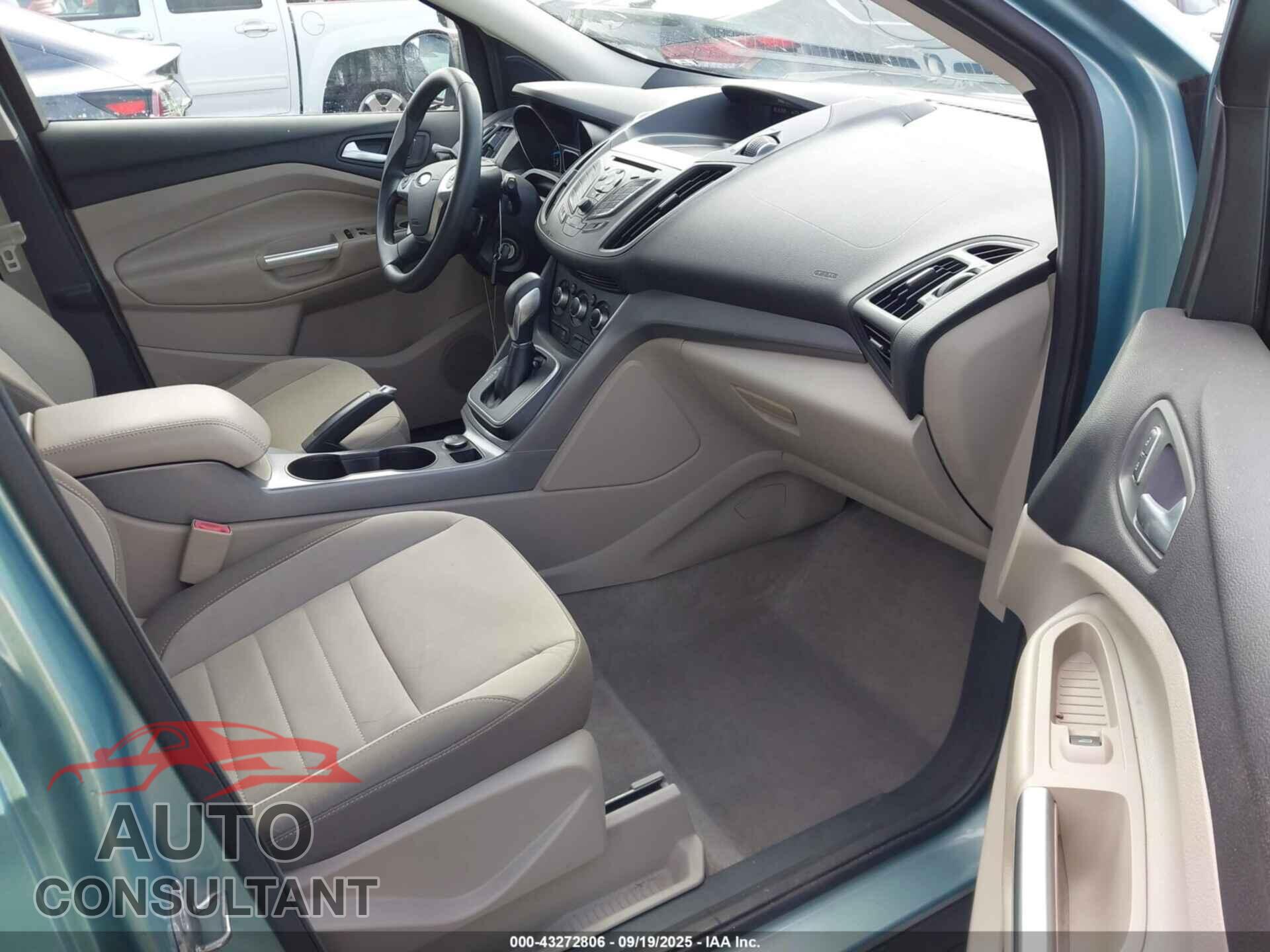 FORD ESCAPE 2013 - 1FMCU9G95DUC02501