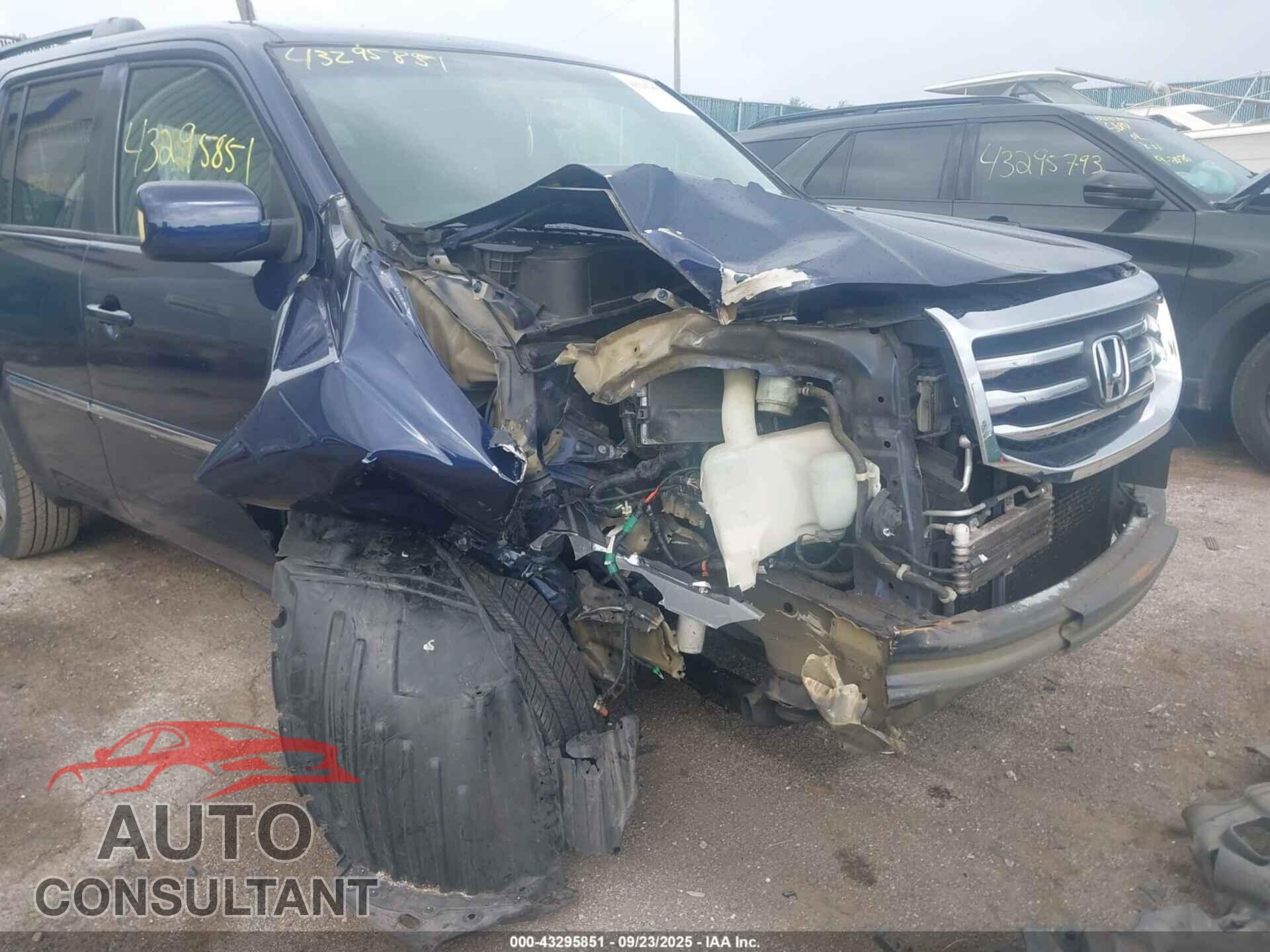 HONDA PILOT 2013 - 5FNYF4H92DB063068