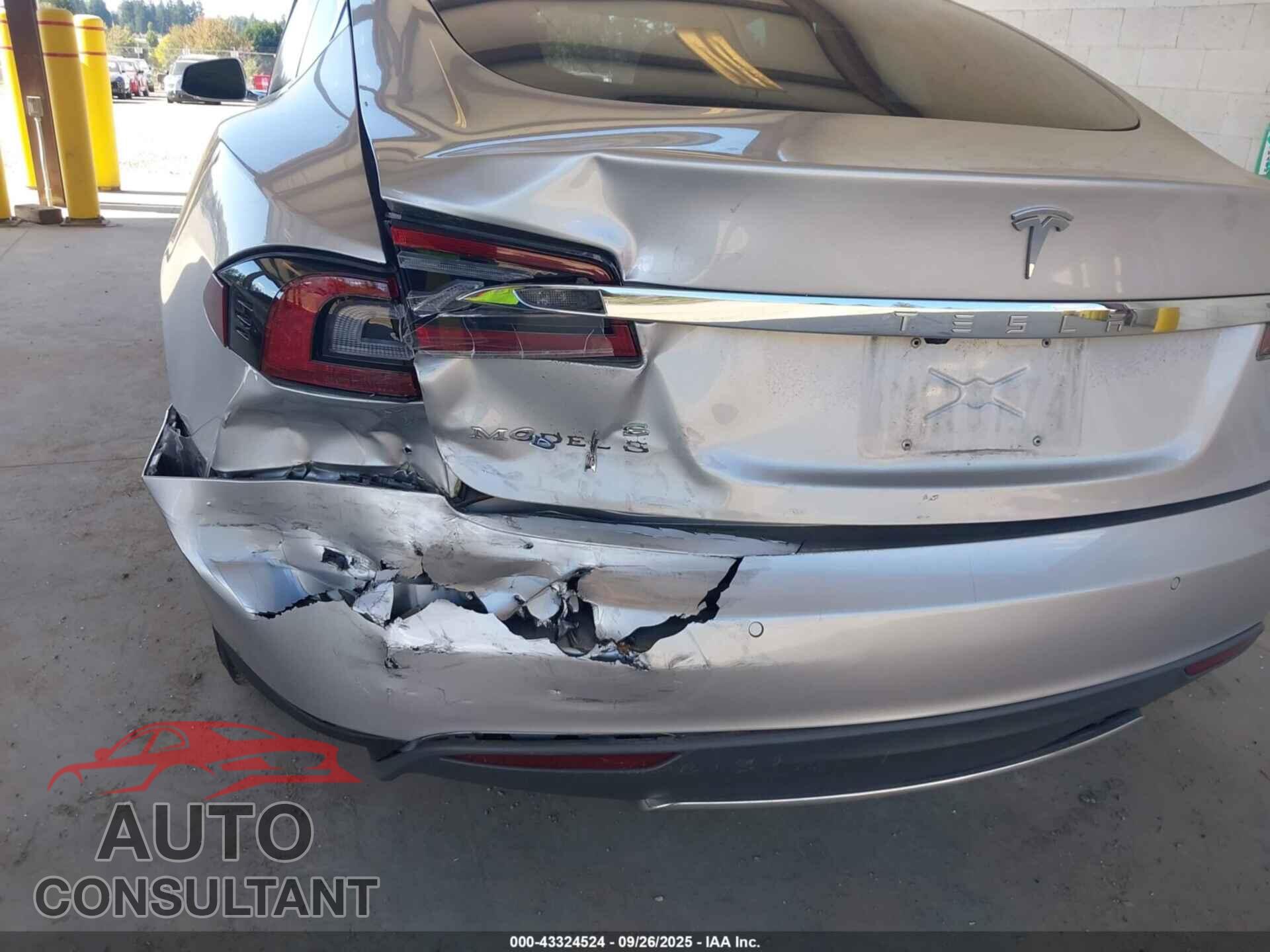 TESLA MODEL S 2016 - 5YJSA1E20GF126425