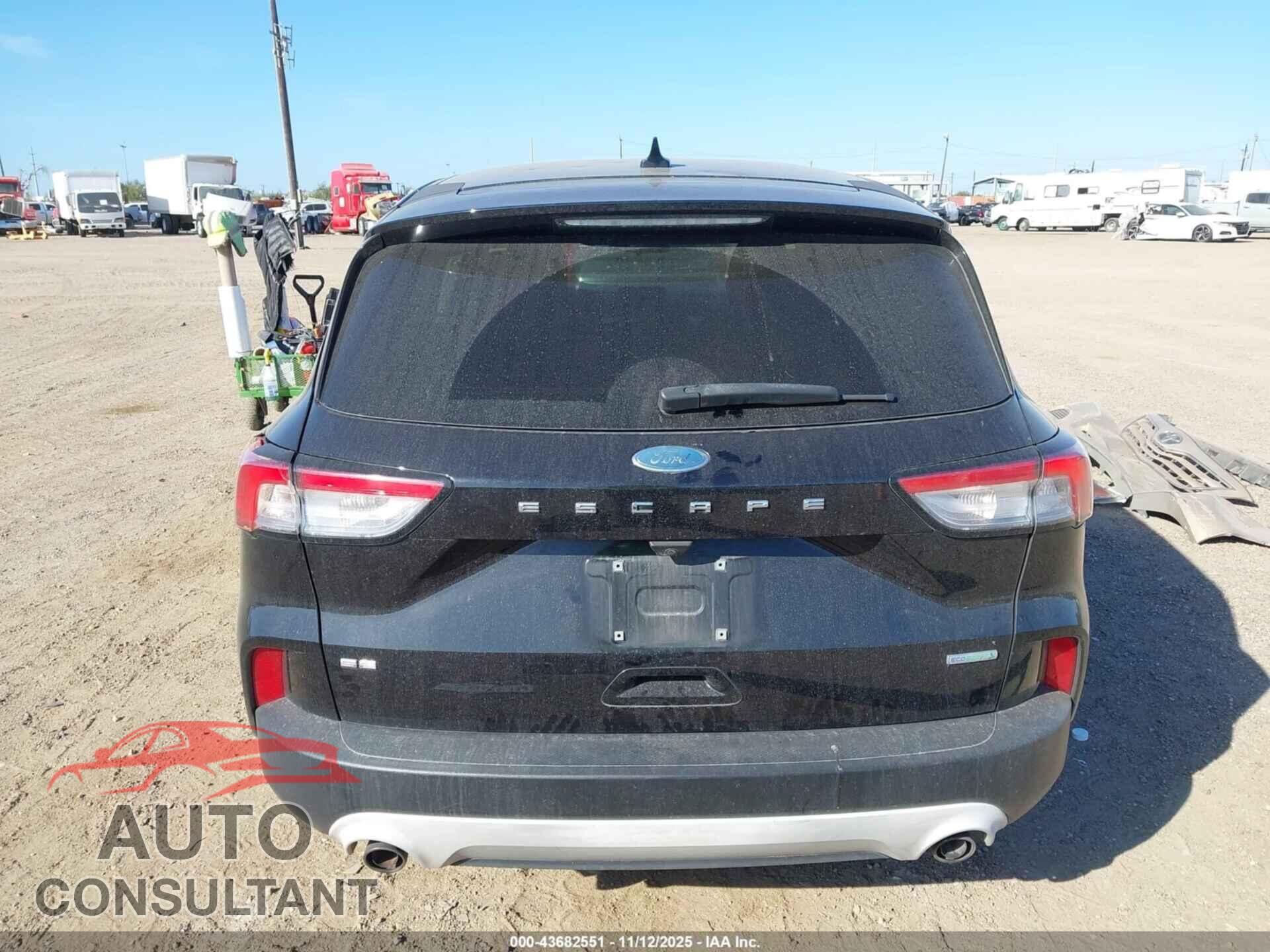 FORD ESCAPE 2020 - 1FMCU0G64LUA75448