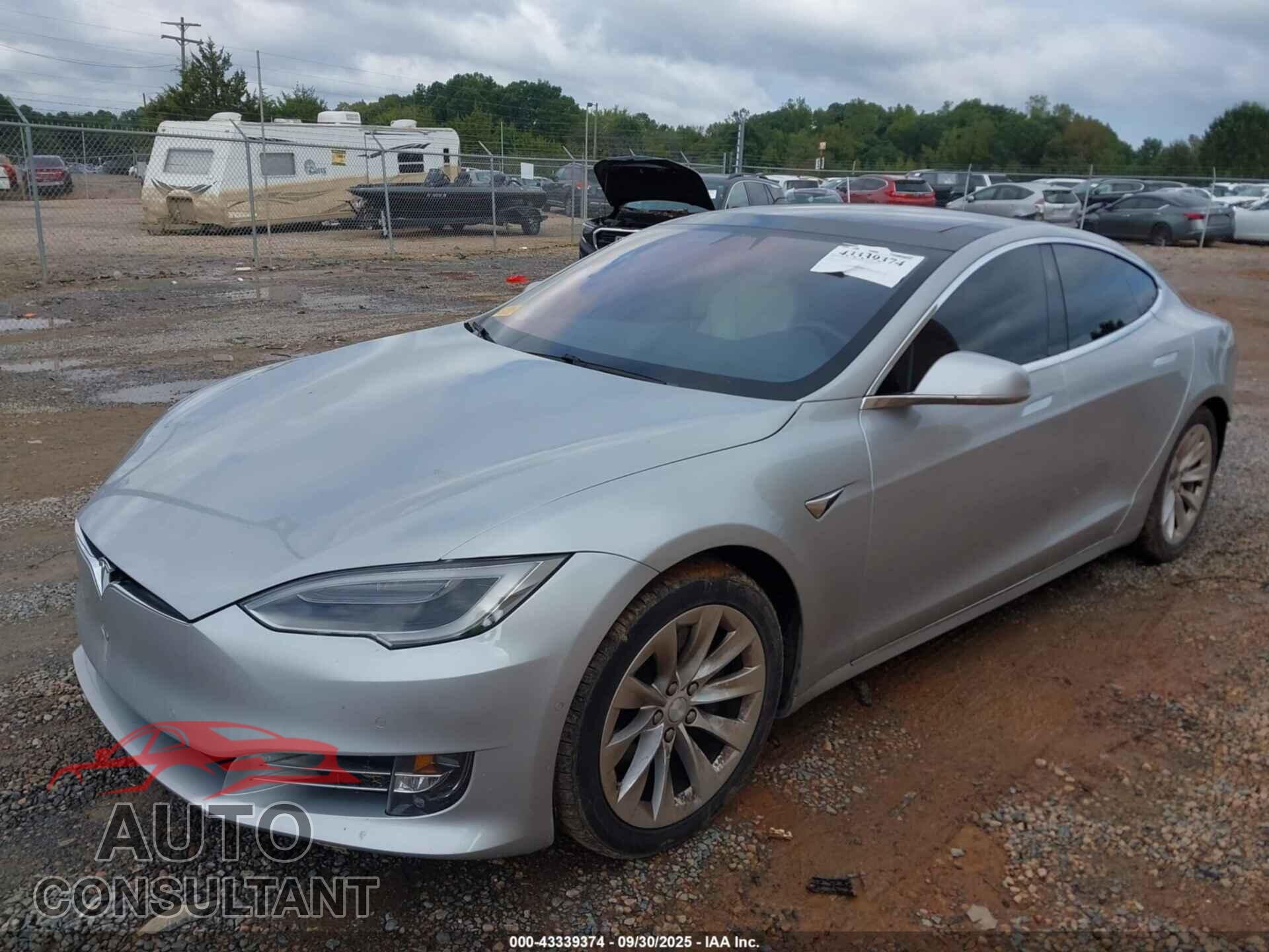 TESLA MODEL S 2018 - 5YJSA1E24JF277128