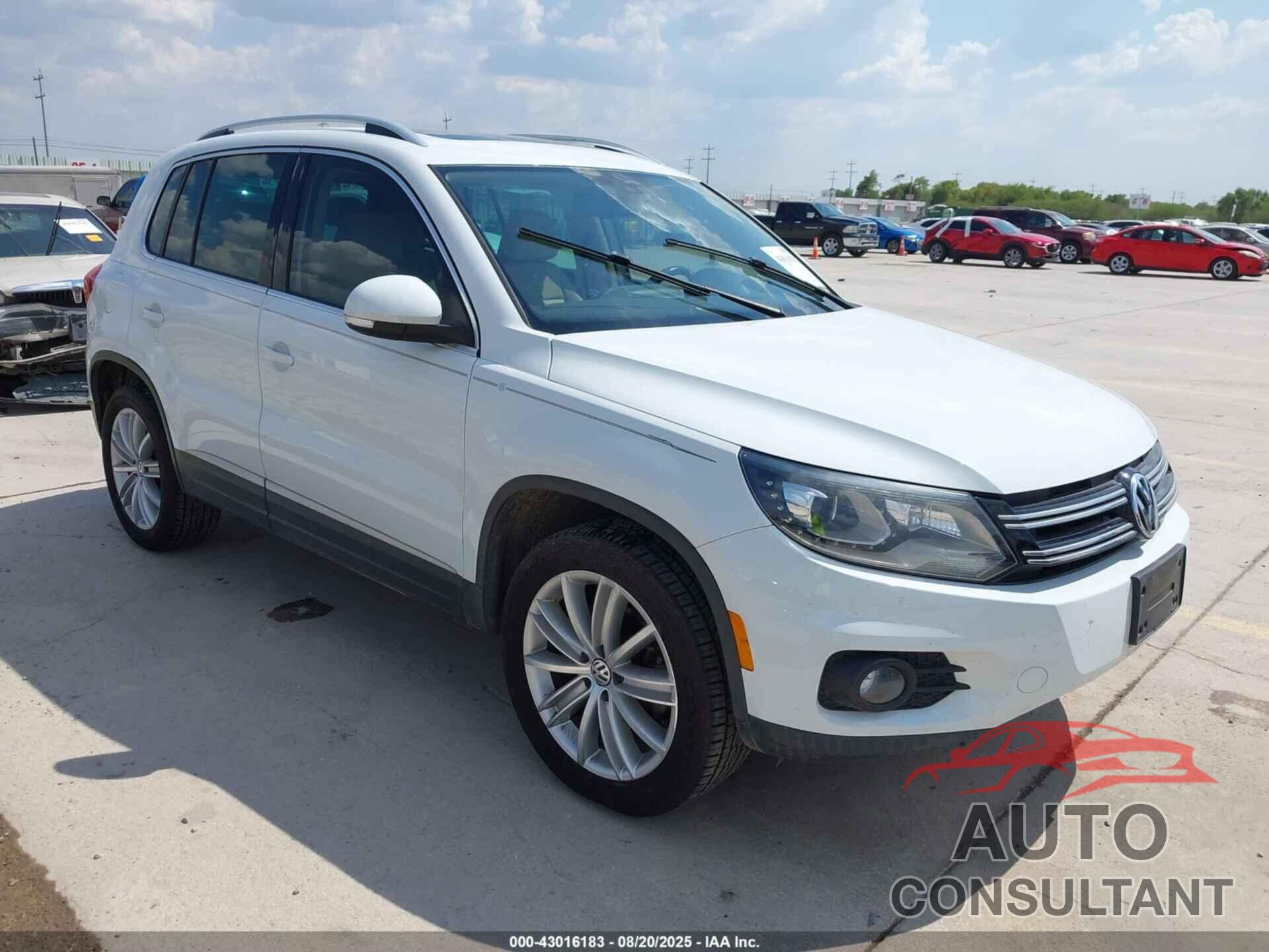 VOLKSWAGEN TIGUAN 2016 - WVGAV7AX2GW541824