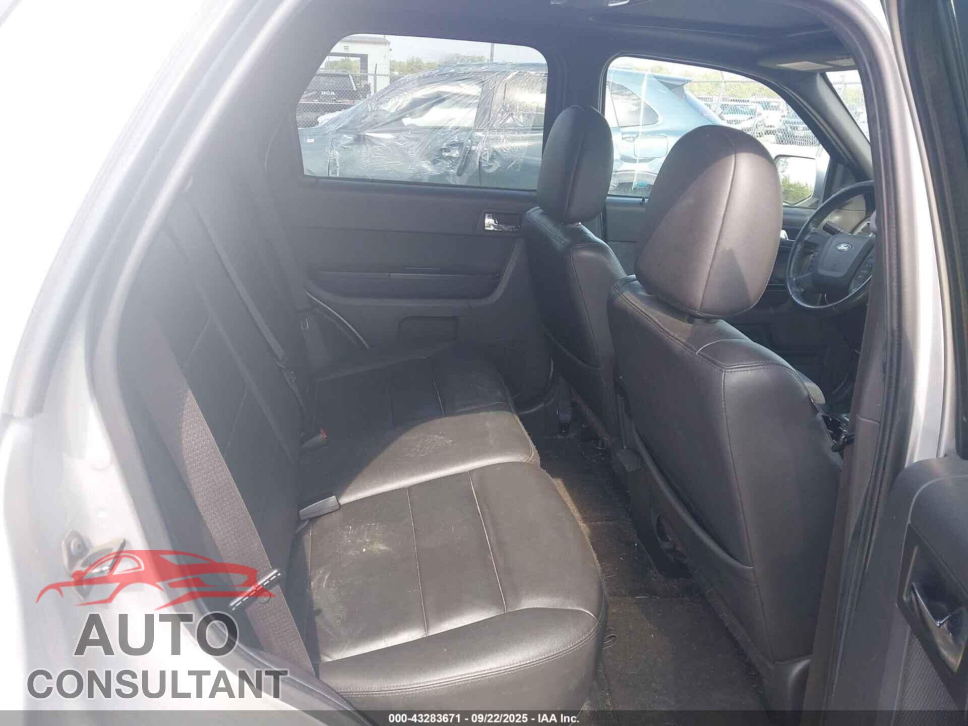 FORD ESCAPE 2010 - 1FMCU9EG9AKC69319