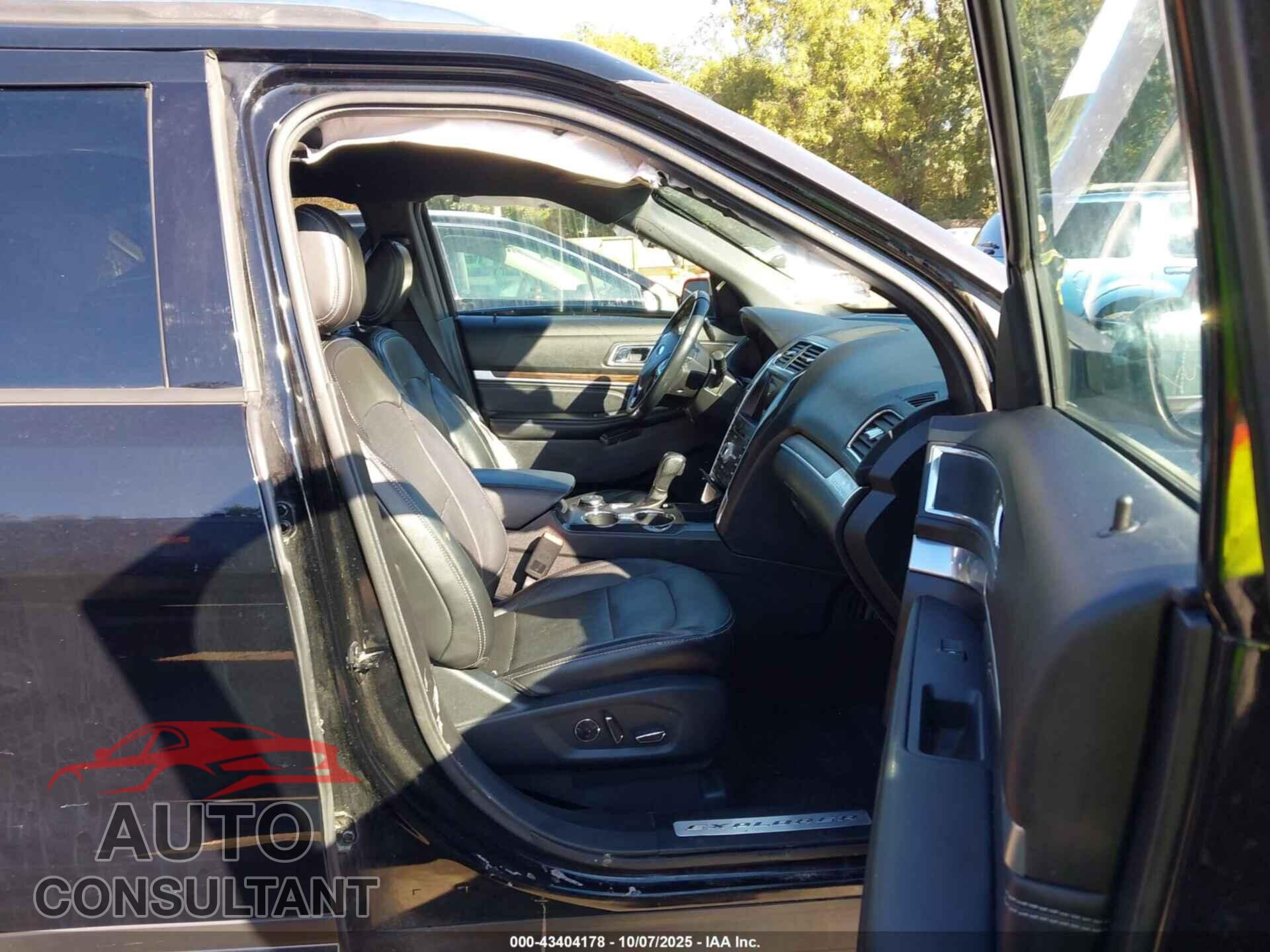 FORD EXPLORER 2018 - 1FM5K8F82JGC92332
