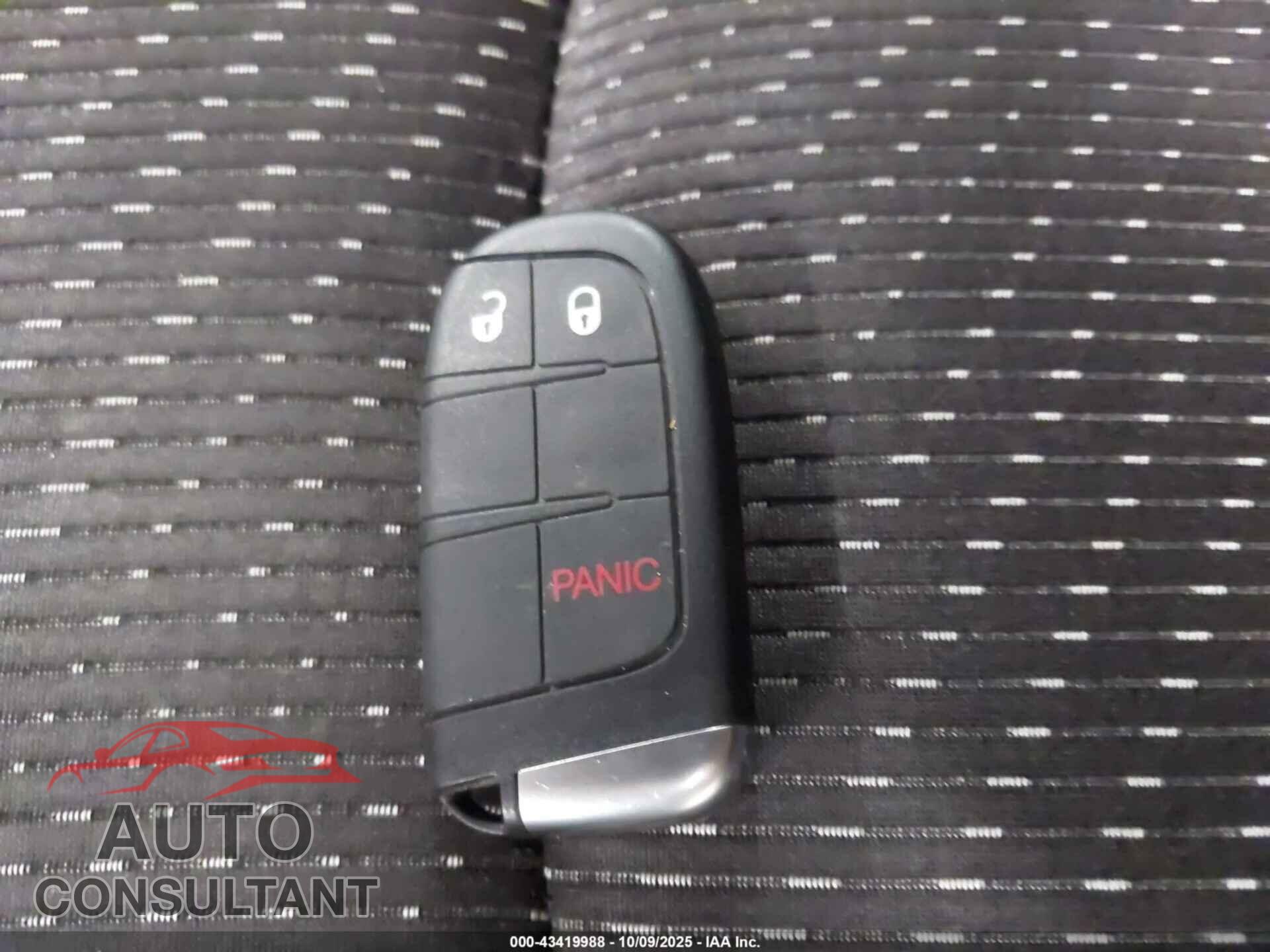 DODGE JOURNEY 2015 - 3C4PDCBG8FT560908