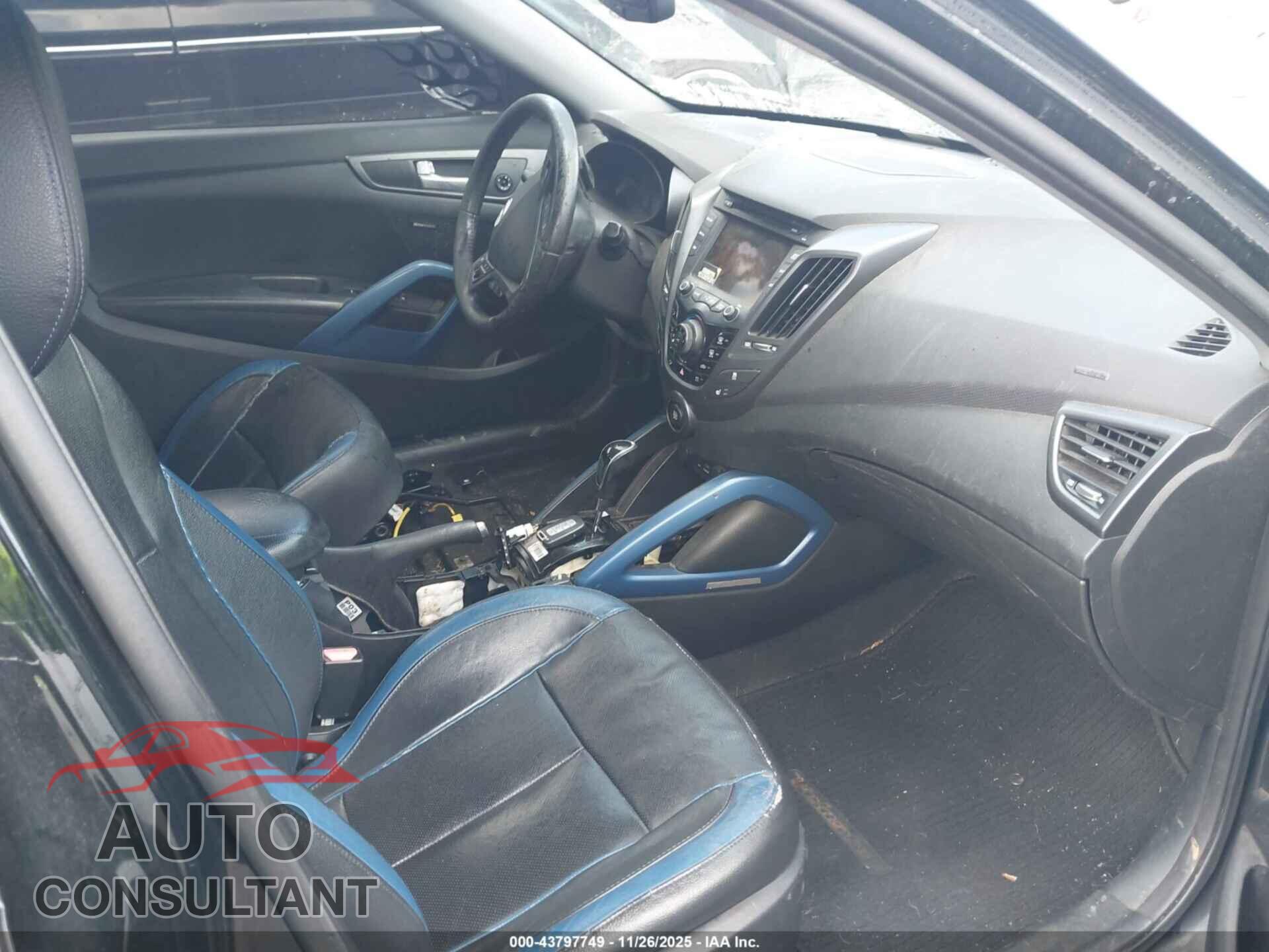 HYUNDAI VELOSTER 2013 - KMHTC6AE8DU100956