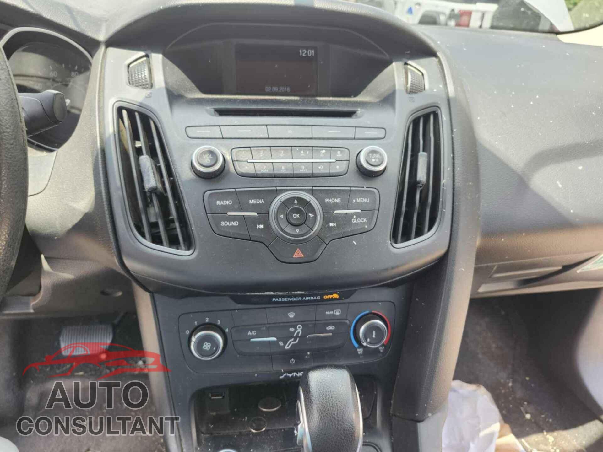FORD FOCUS 2016 - 1FADP3E21GL298582