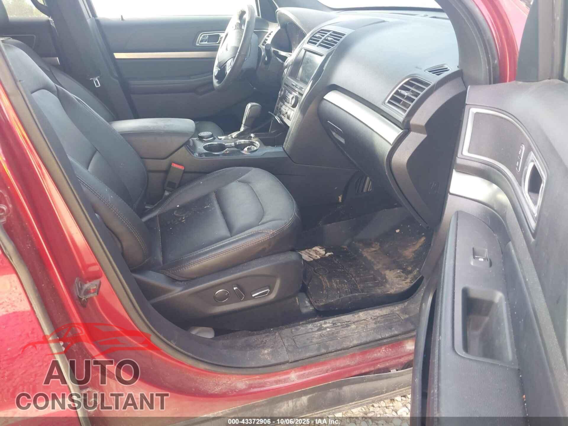 FORD EXPLORER 2018 - 1FM5K8D85JGB40600