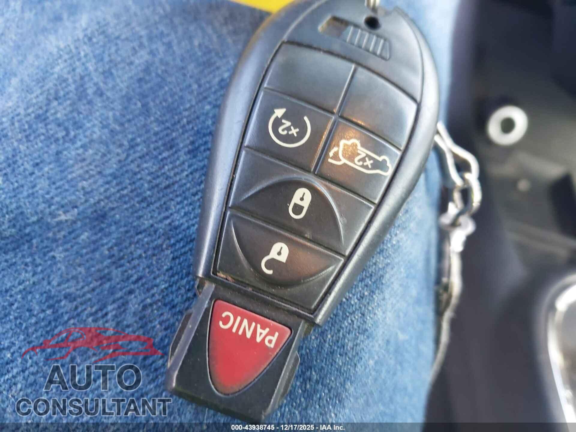 DODGE DURANGO 2013 - 1C4SDJCT8DC680002