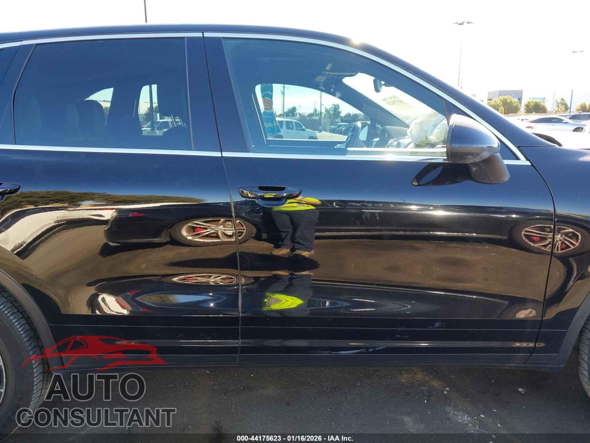 PORSCHE CAYENNE 2012 - WP1AA2A25CLA00543