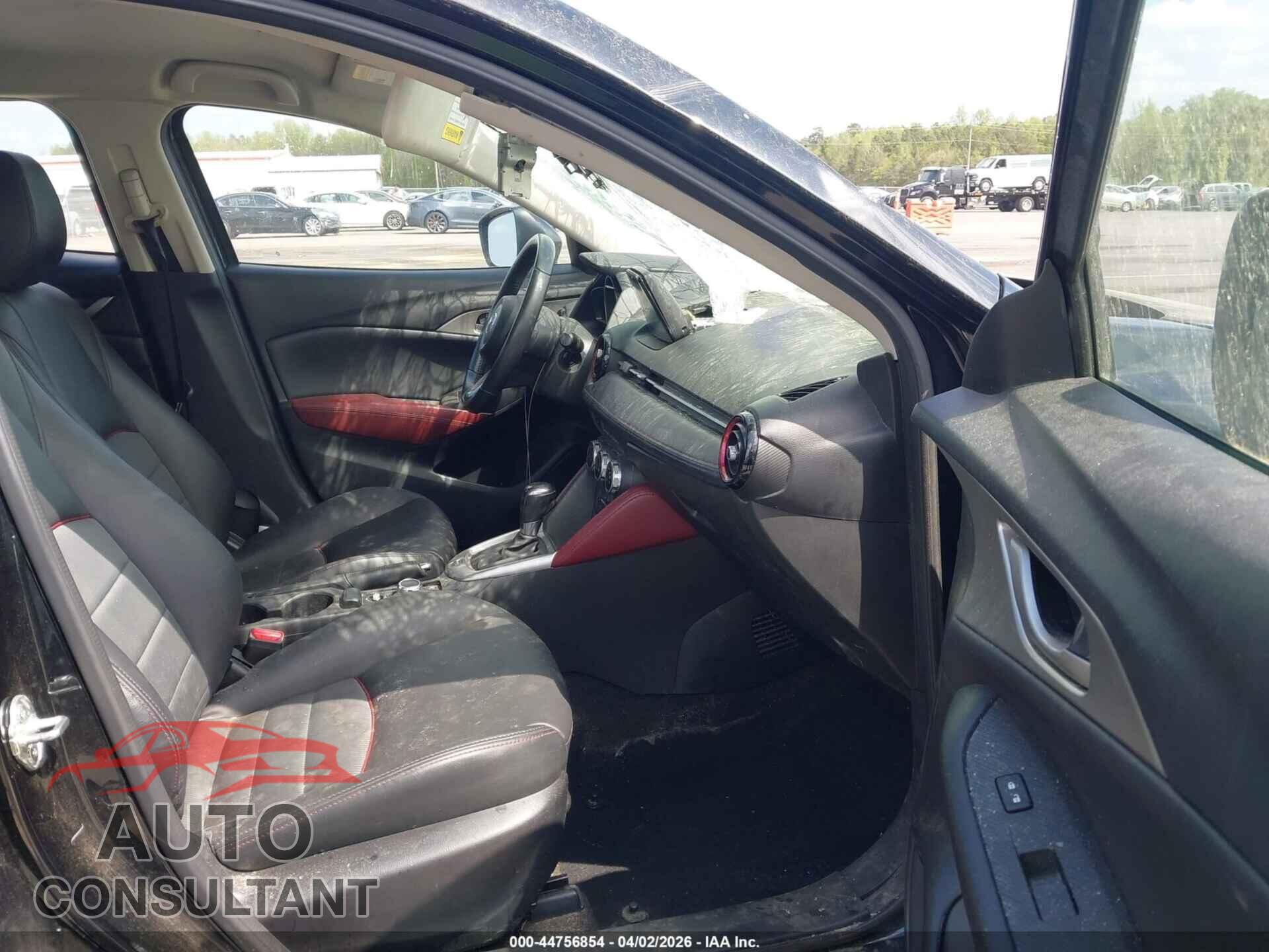 MAZDA CX-3 2018 - JM1DKFC77J0322367