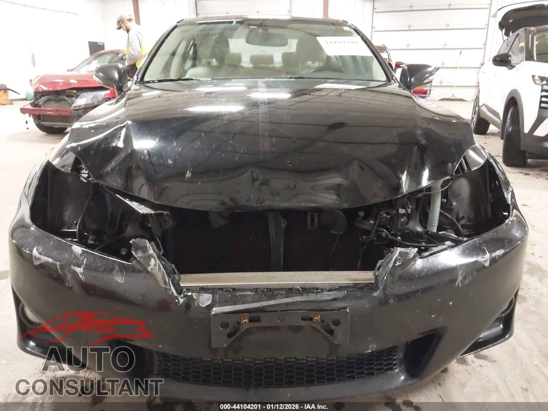 LEXUS IS 250 2011 - JTHCF5C29B2035339