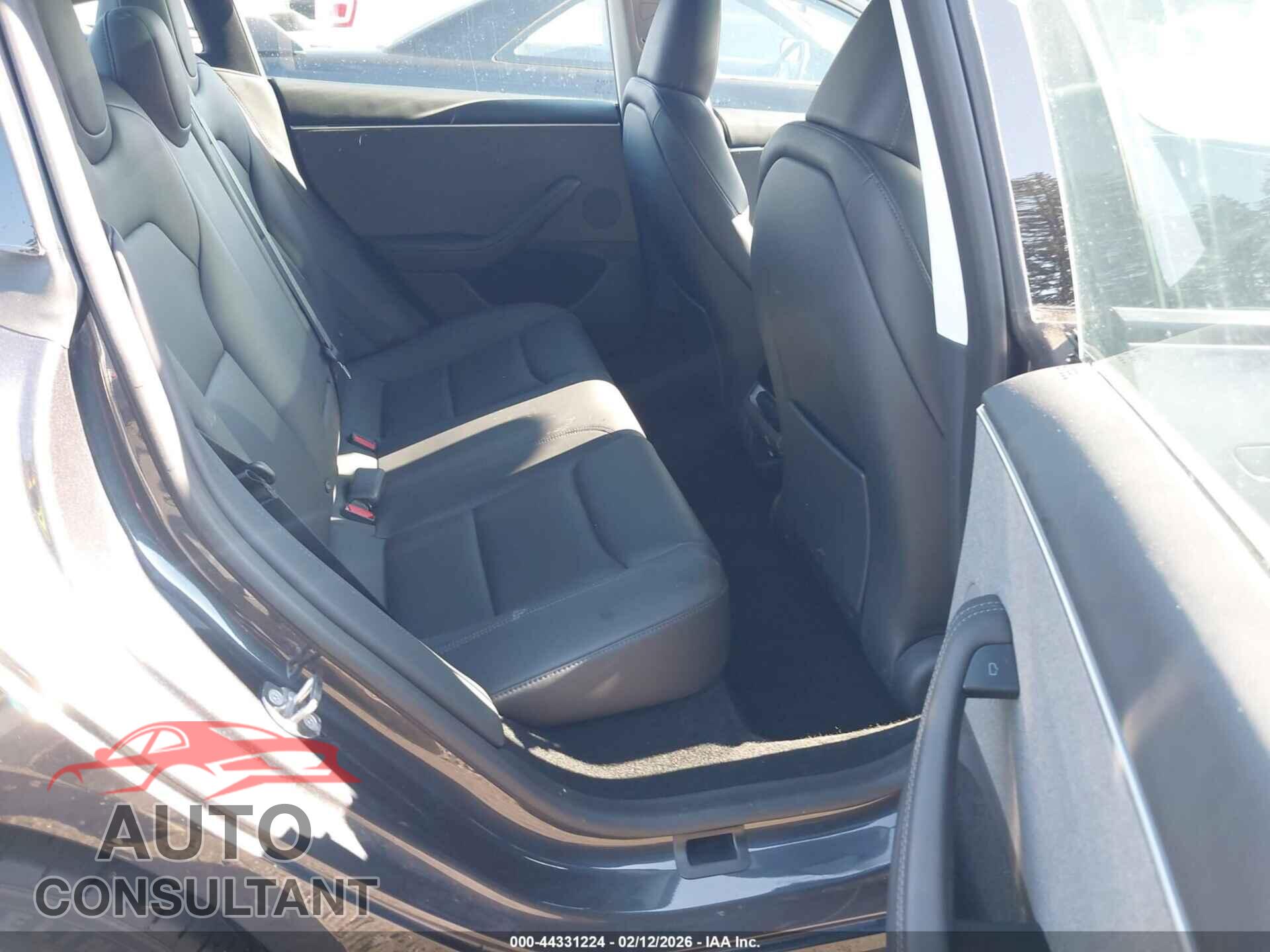 TESLA MODEL 3 2024 - 5YJ3E1EA9RF771934