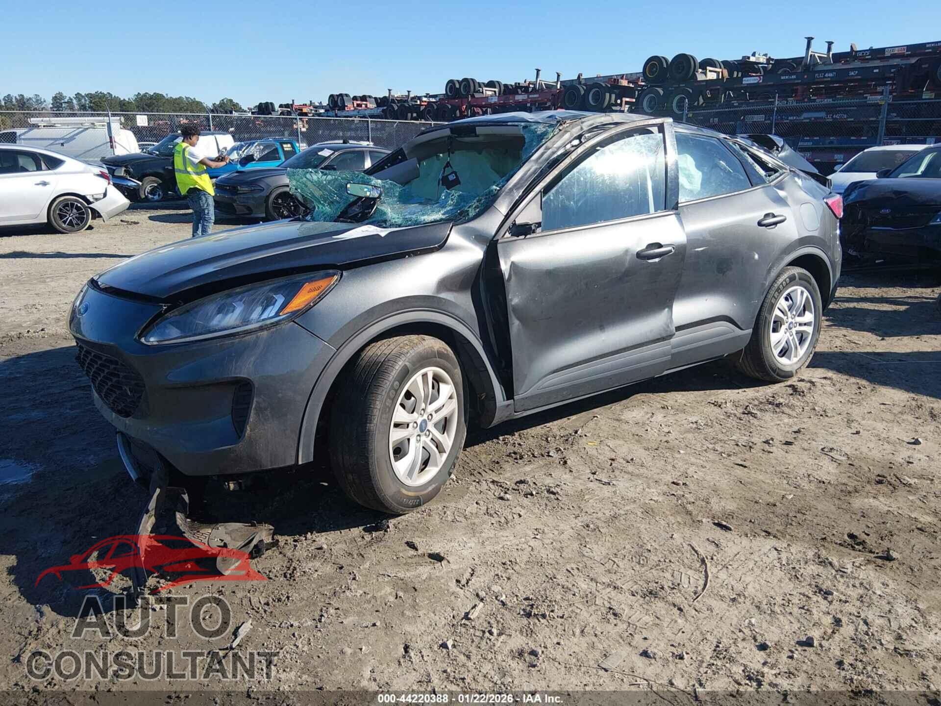 FORD ESCAPE 2020 - 1FMCU0F60LUA46580