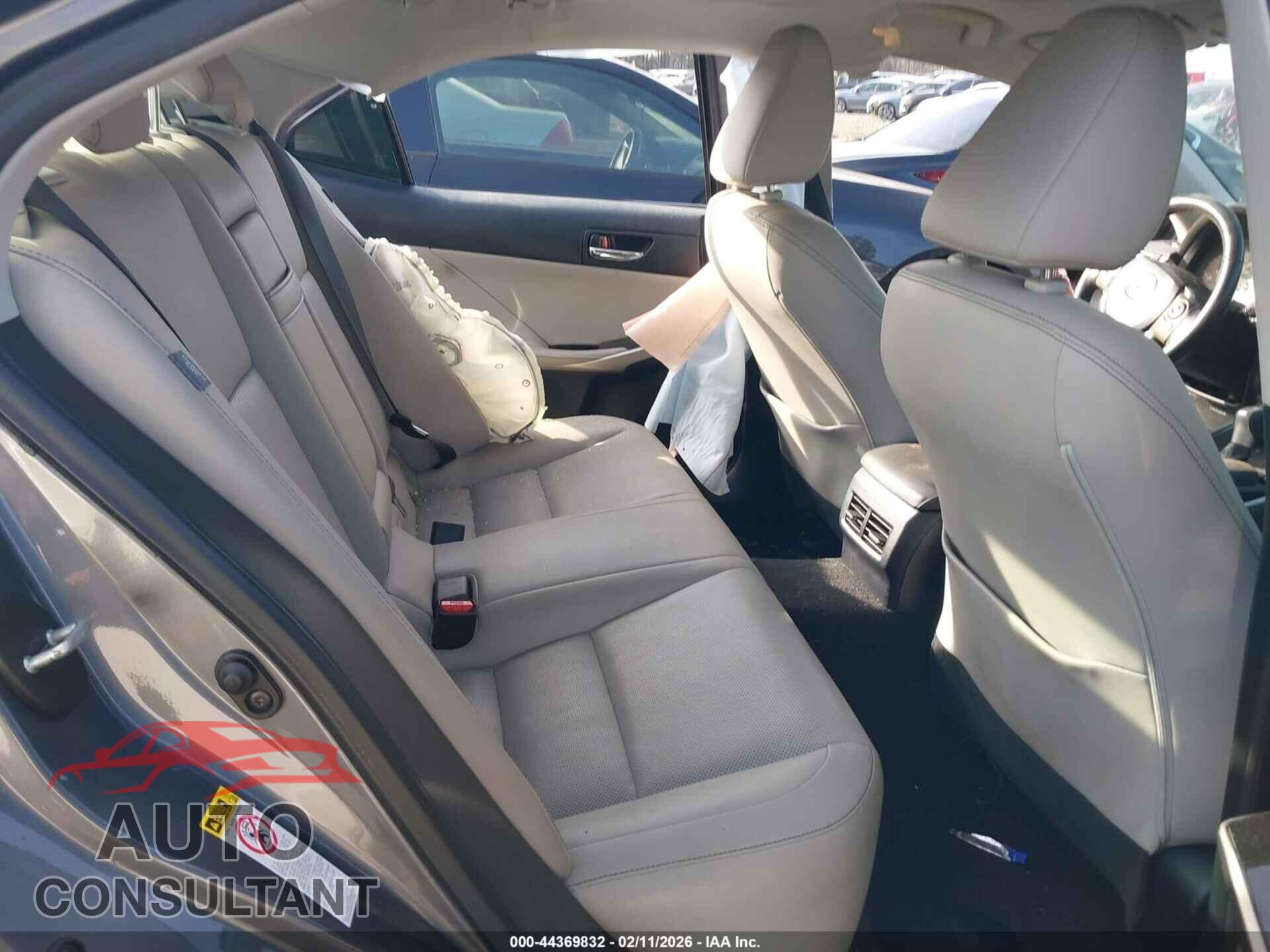 LEXUS IS 350 2015 - JTHBE1D28F5021376