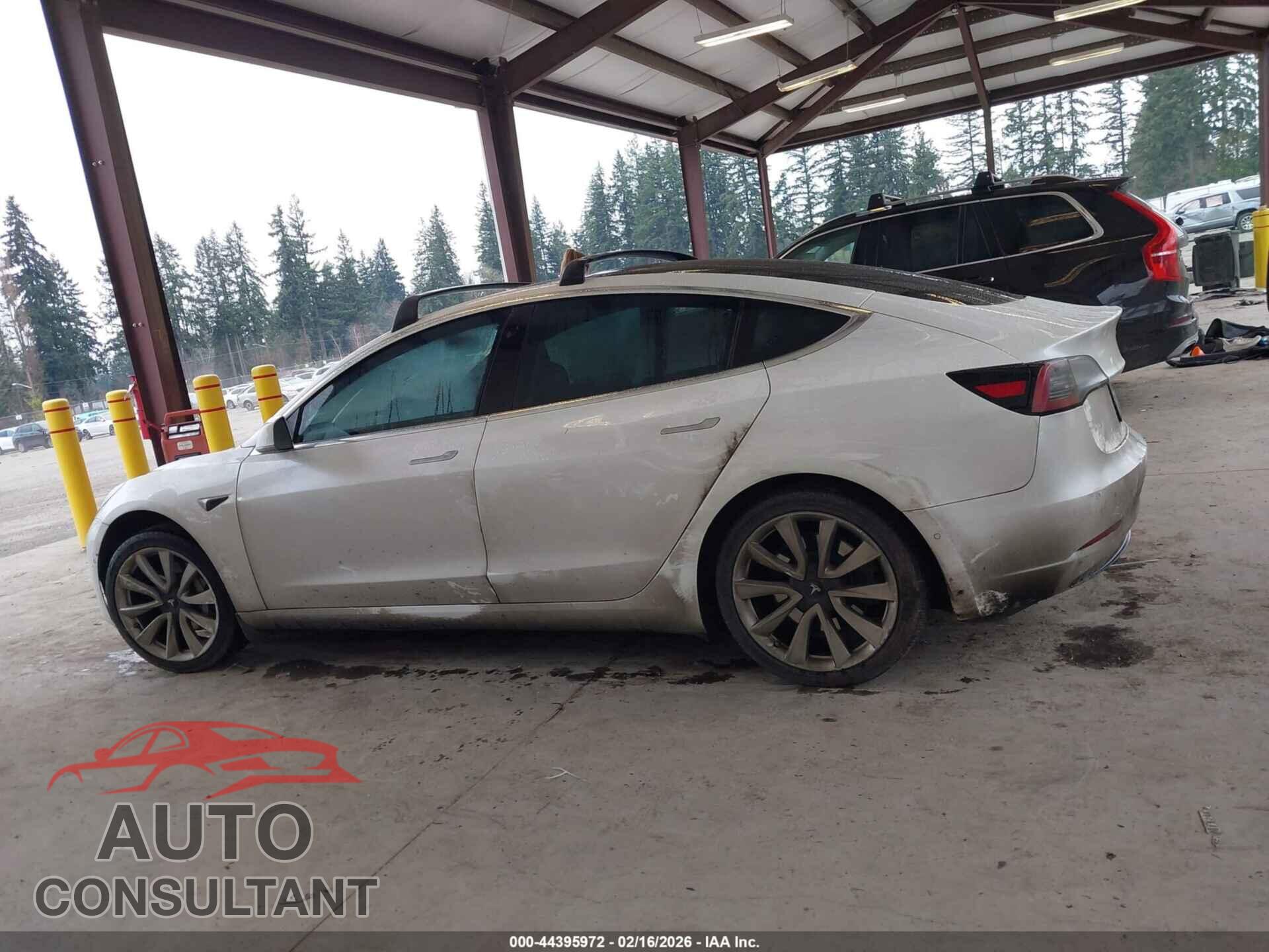 TESLA MODEL 3 2020 - 5YJ3E1EA3LF614309