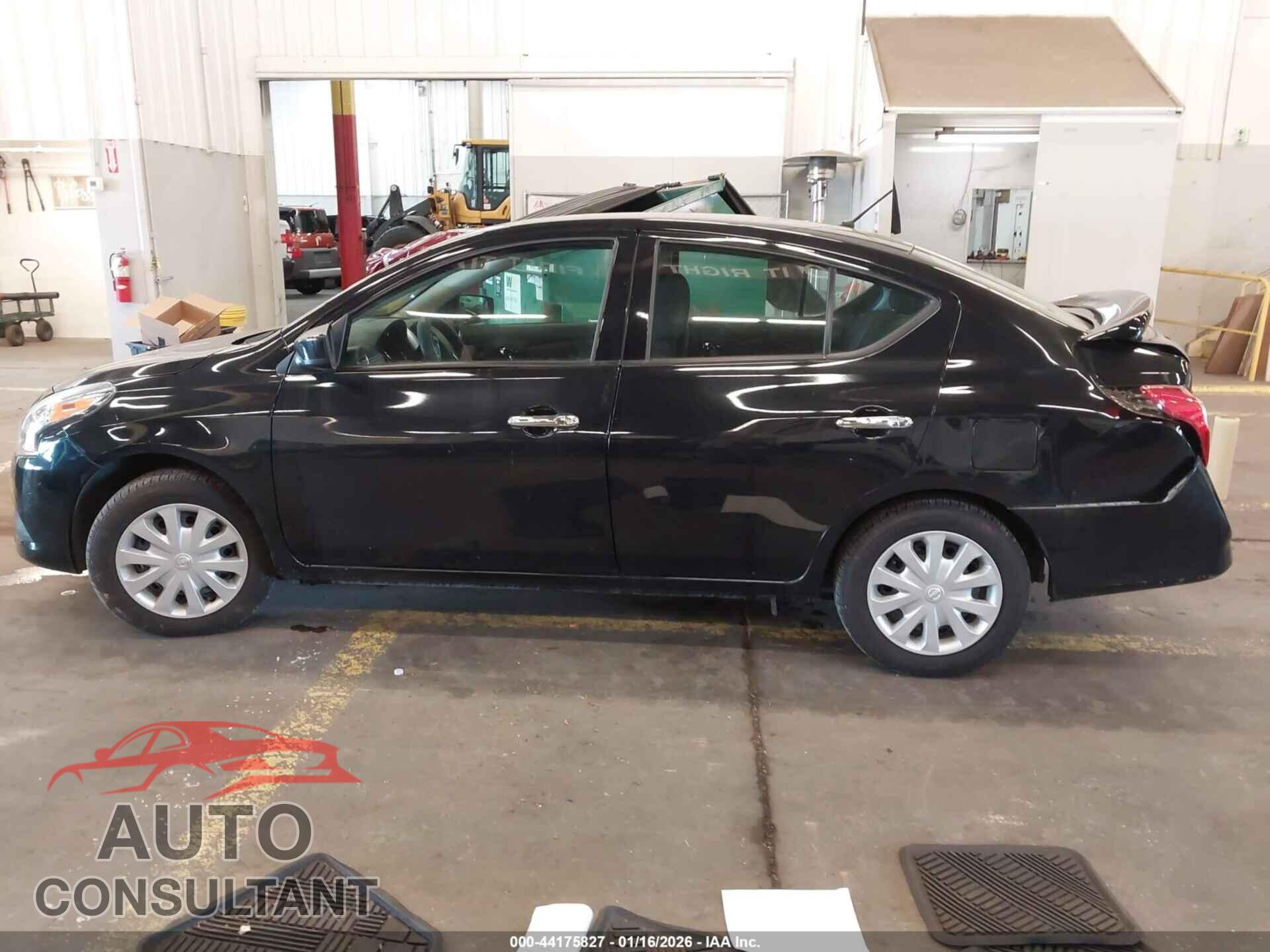 NISSAN VERSA 2019 - 3N1CN7AP3KL867338