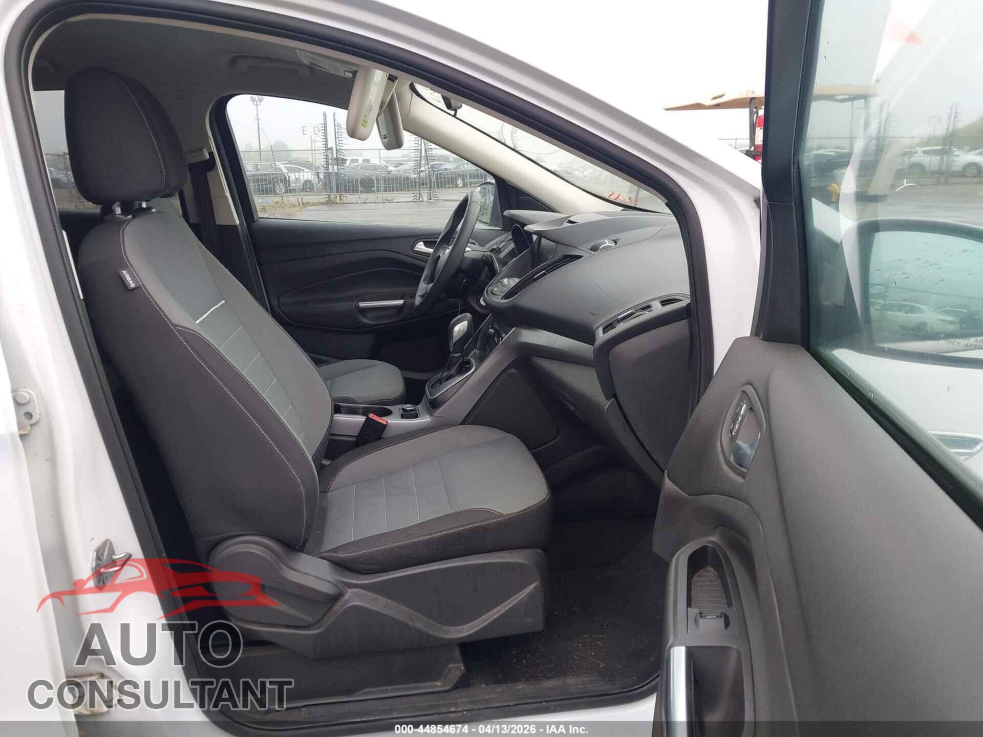 FORD ESCAPE 2013 - 1FMCU0GX2DUB64672