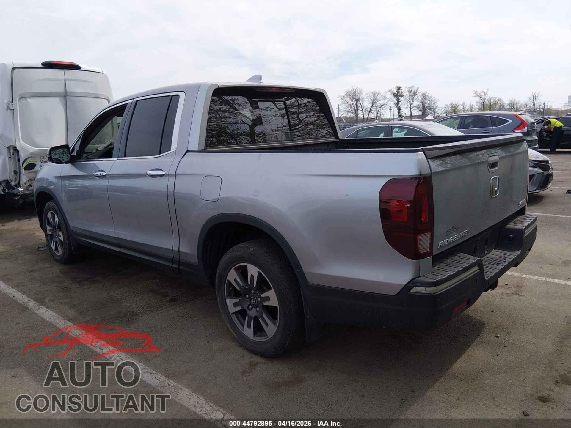 HONDA RIDGELINE 2018 - 5FPYK3F76JB007709
