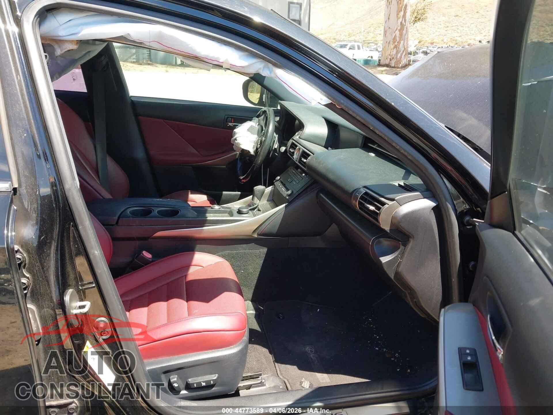 LEXUS IS 250 2015 - JTHBF1D20F5054580
