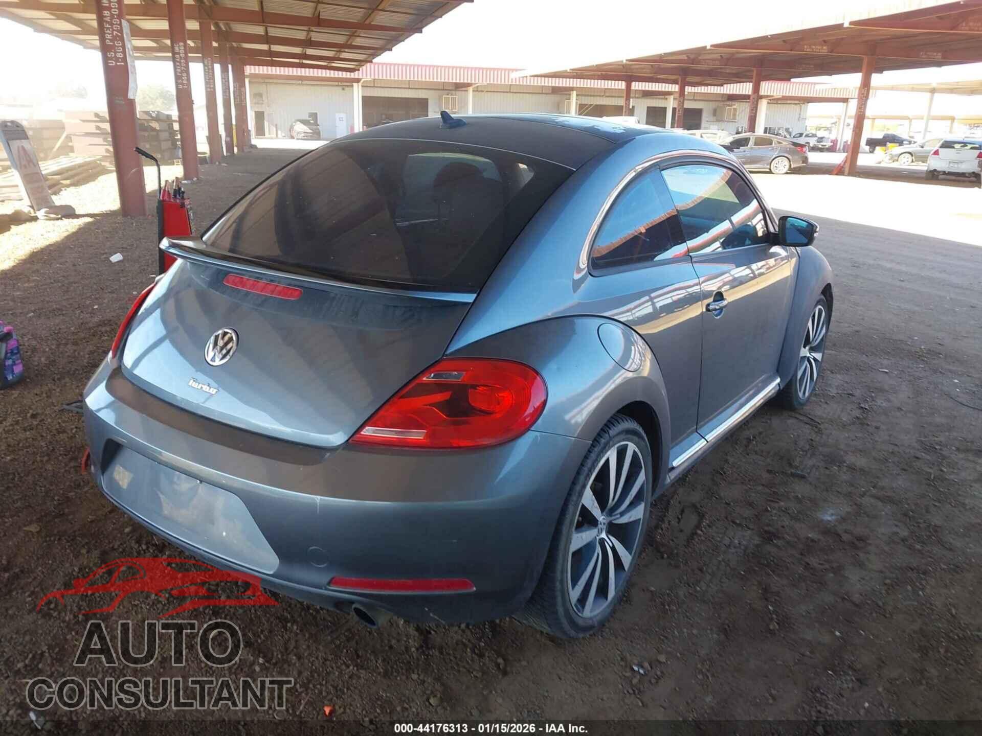 VOLKSWAGEN BEETLE 2013 - 3VWVA7AT8DM654720