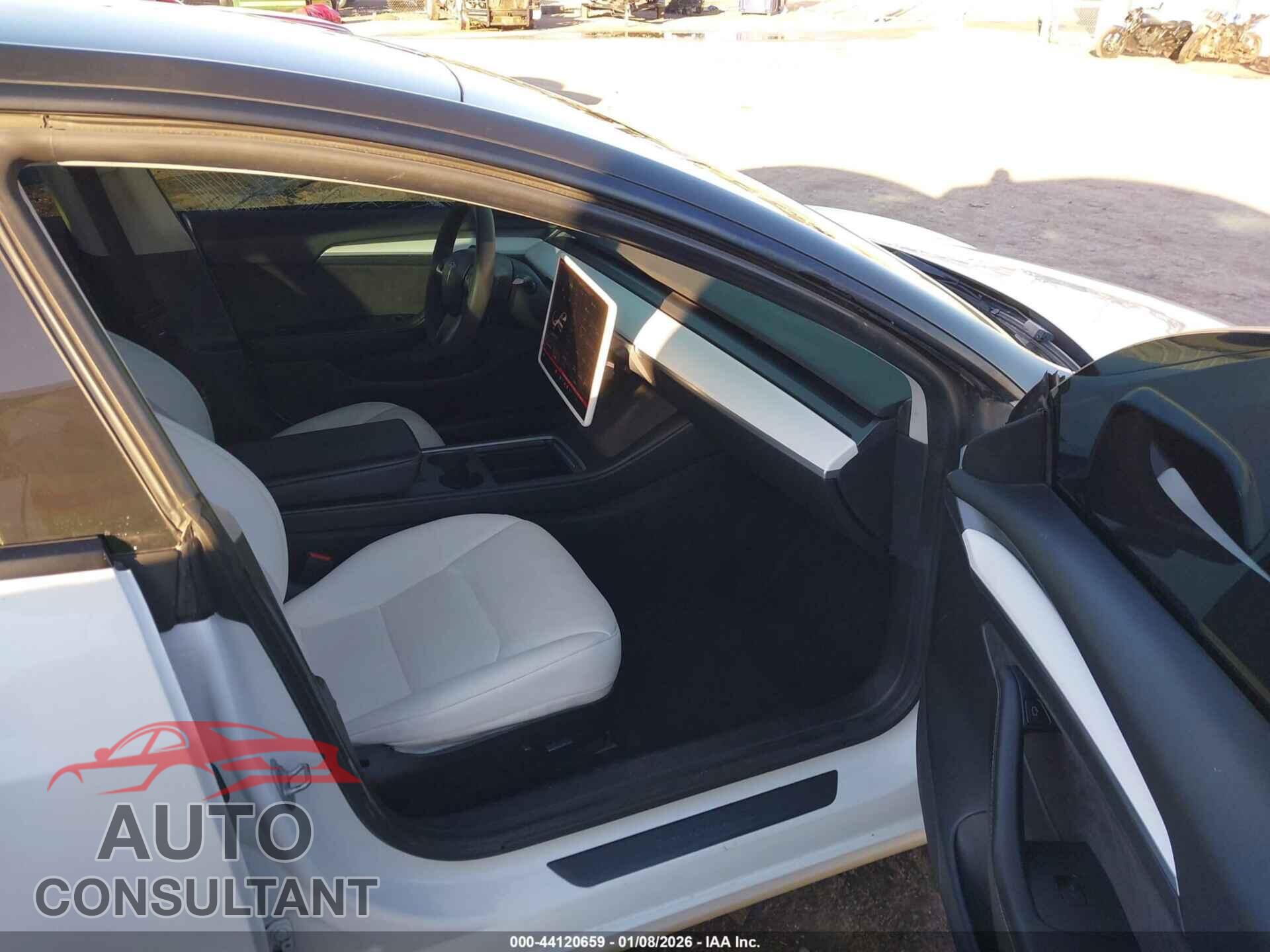 TESLA MODEL 3 2021 - 5YJ3E1EB1MF975788