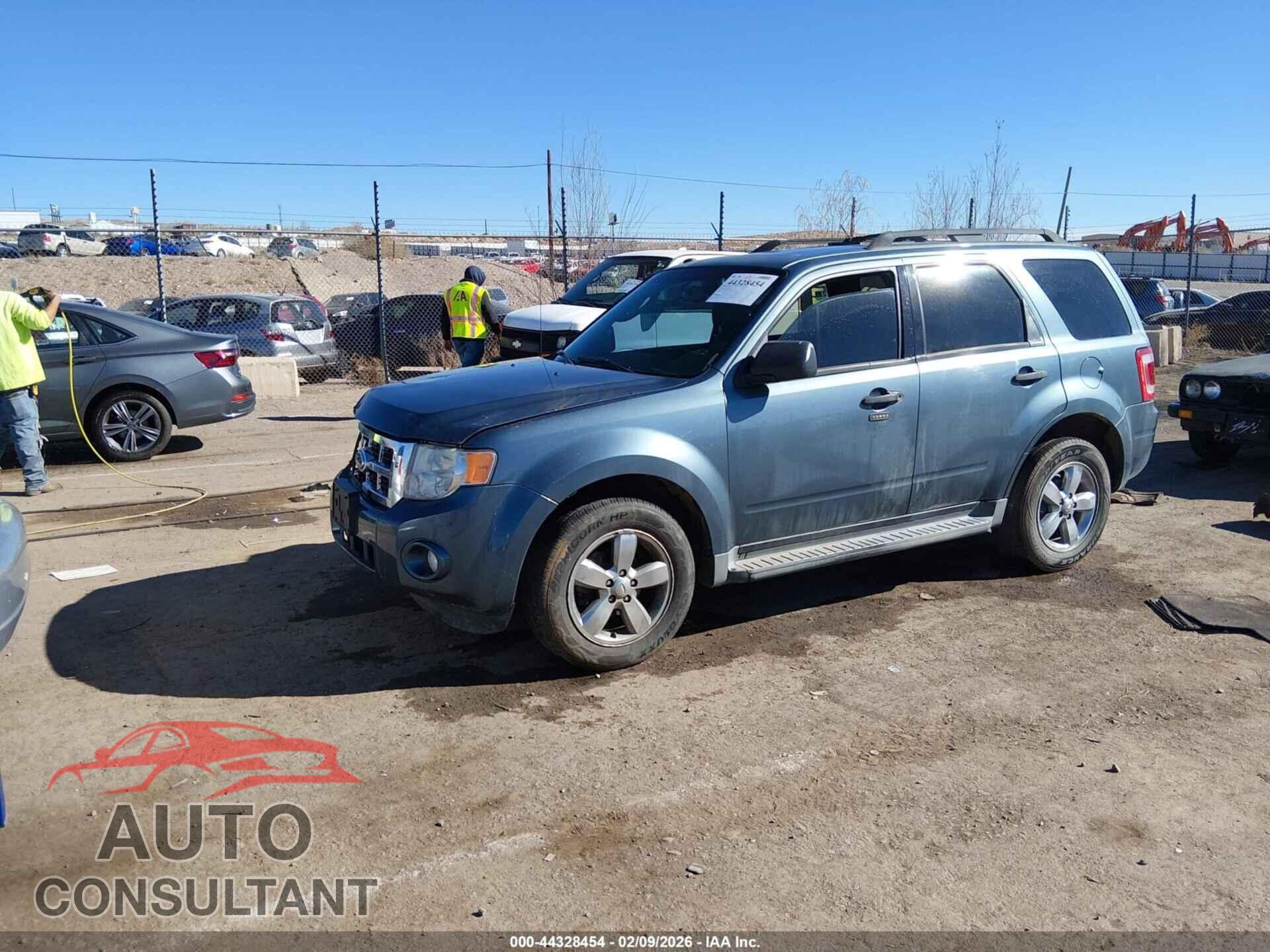 FORD ESCAPE 2011 - 1FMCU9DG1BKB39344