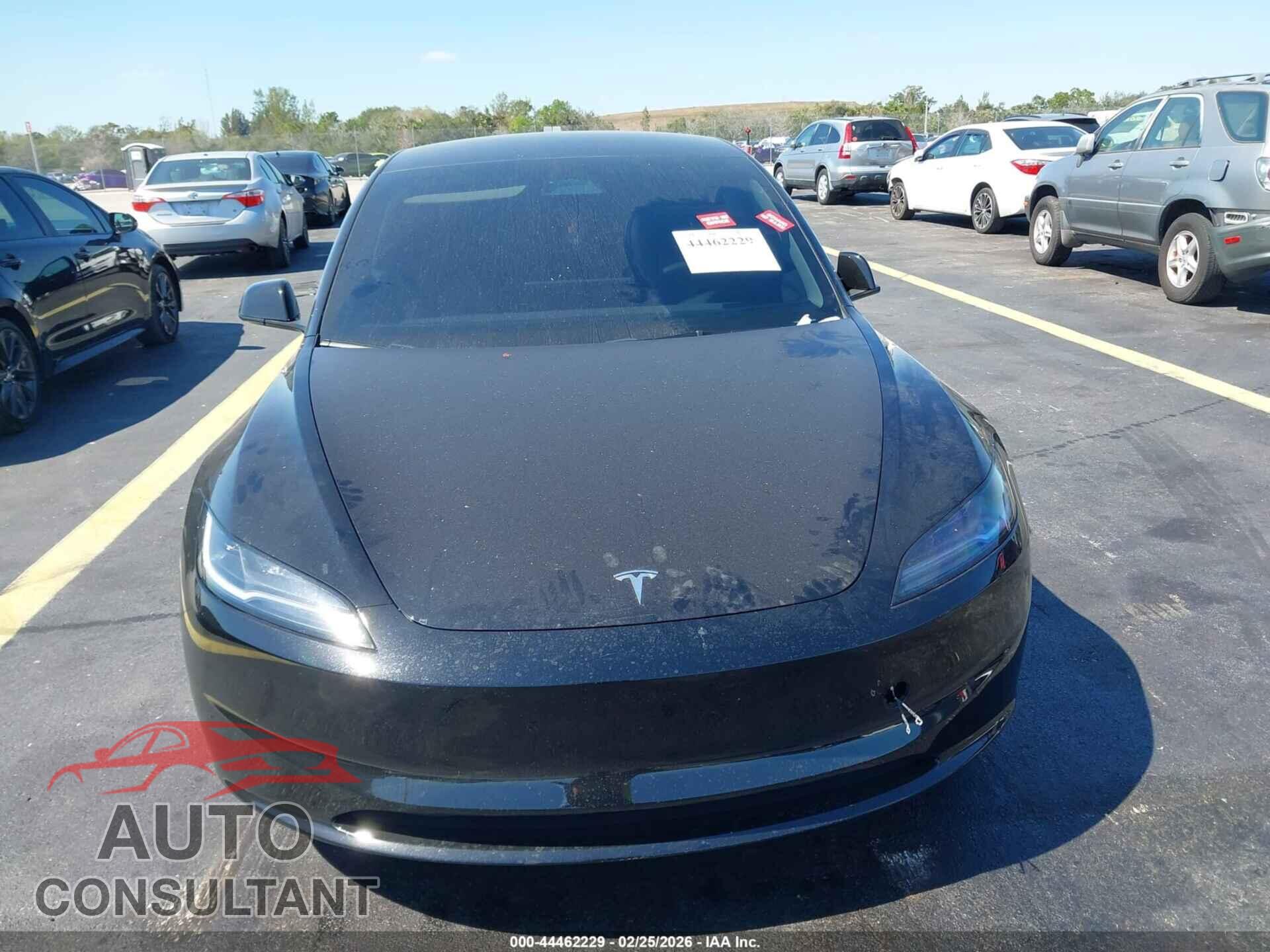 TESLA MODEL 3 2025 - 5YJ3E1EA5SF055800