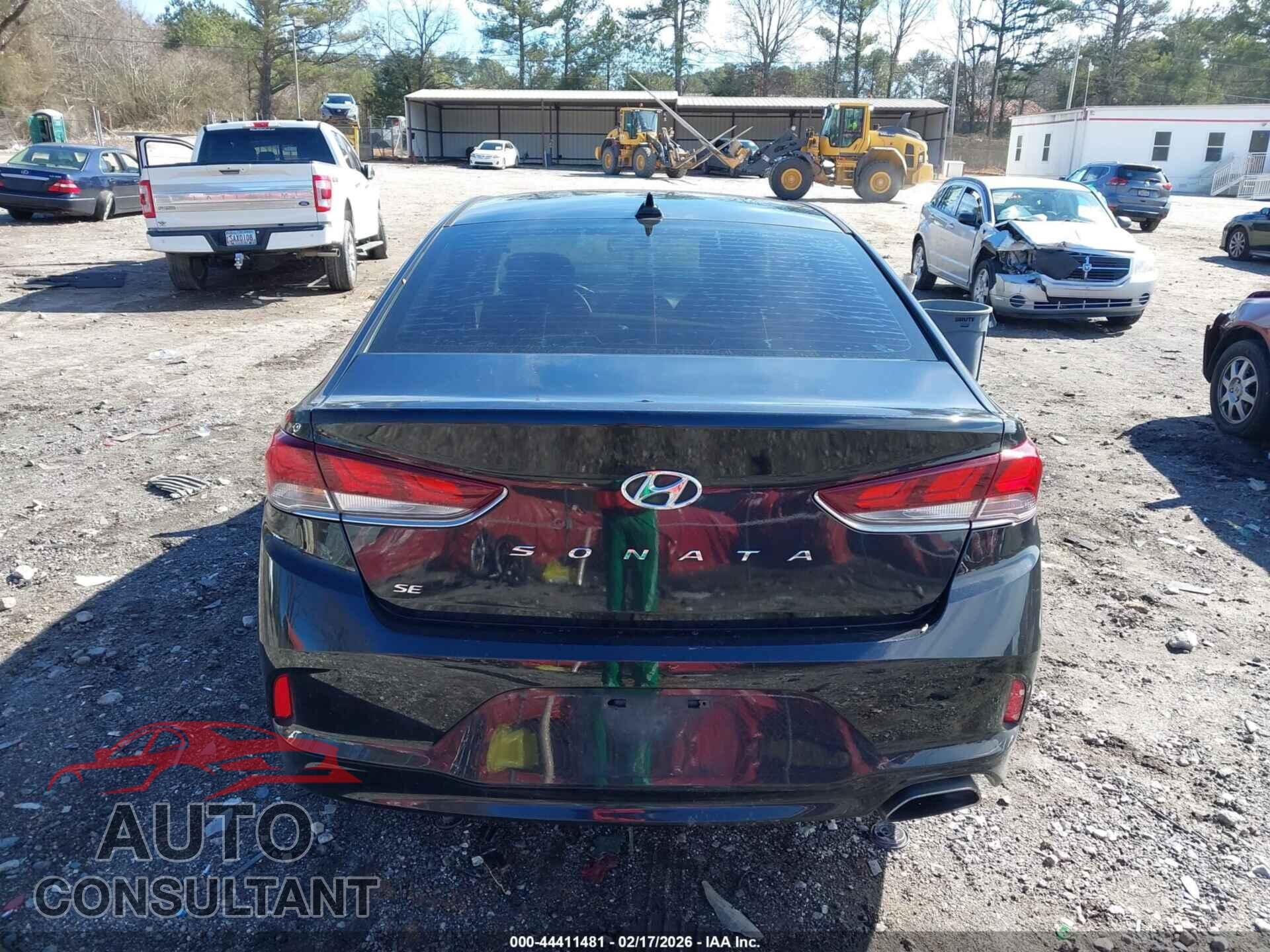 HYUNDAI SONATA 2018 - 5NPE24AF8JH681152