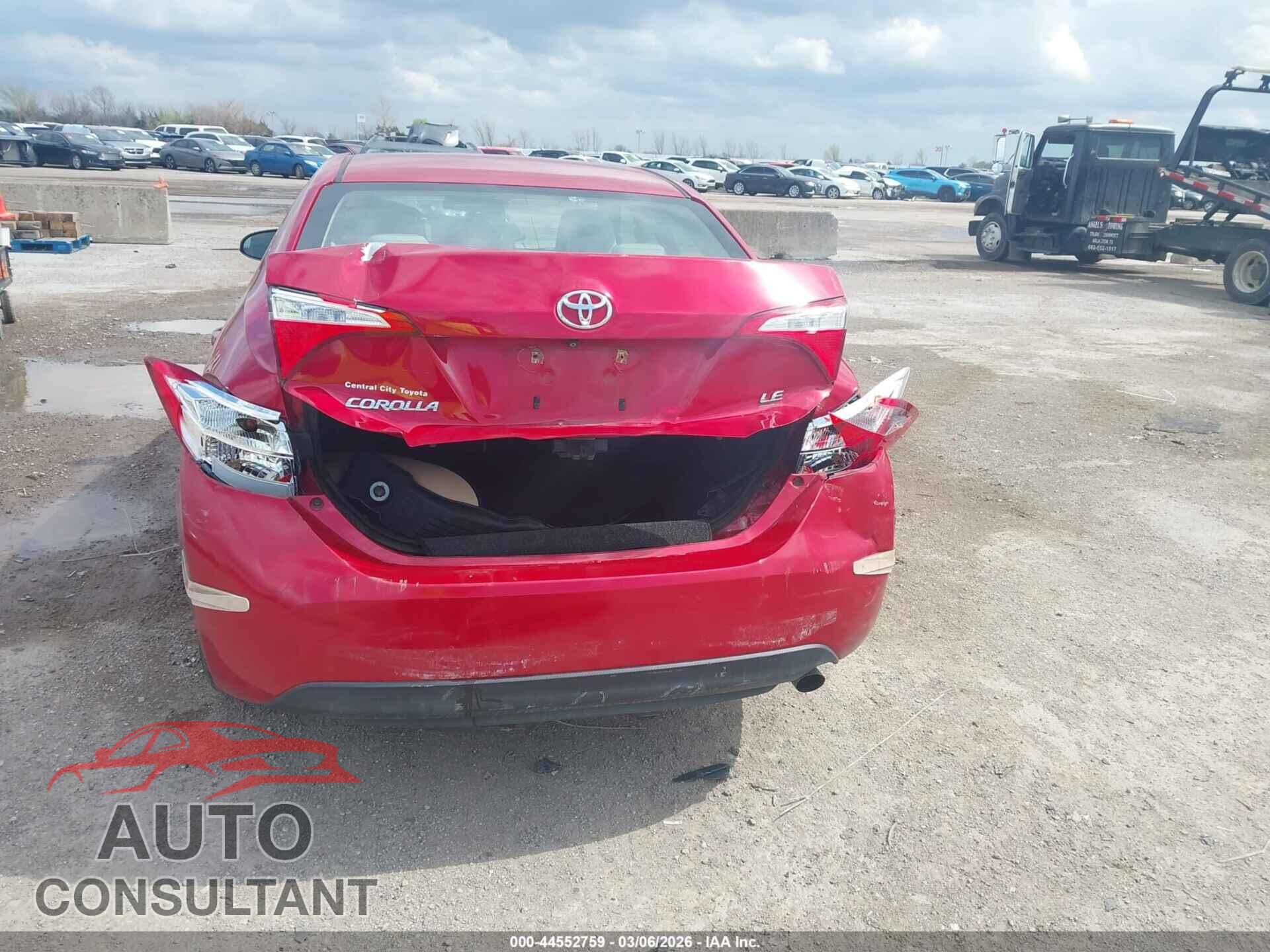 TOYOTA COROLLA 2015 - 2T1BURHE1FC300064