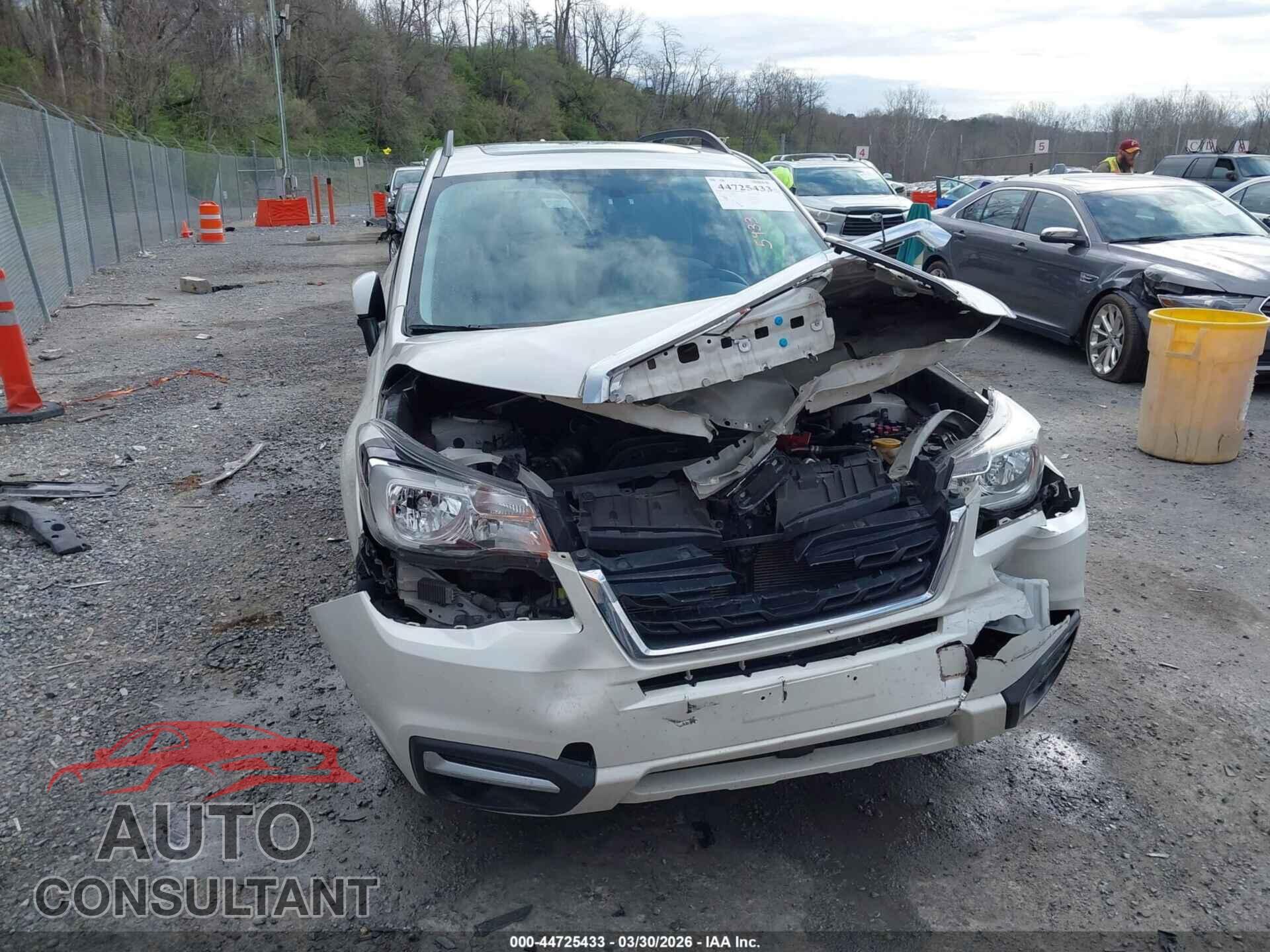 SUBARU FORESTER 2017 - JF2SJAEC8HH483556