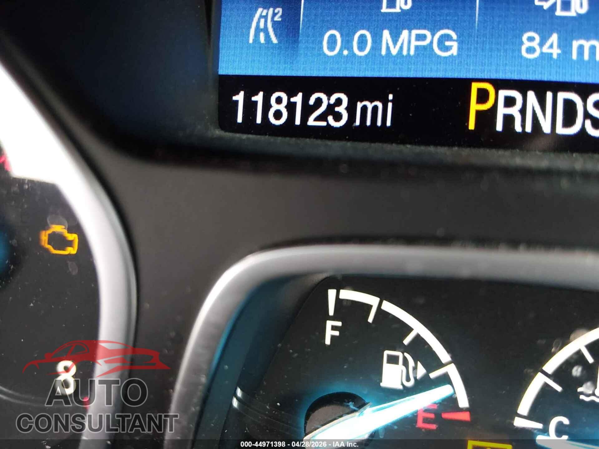 FORD ESCAPE 2017 - 1FMCU9JD1HUB80239