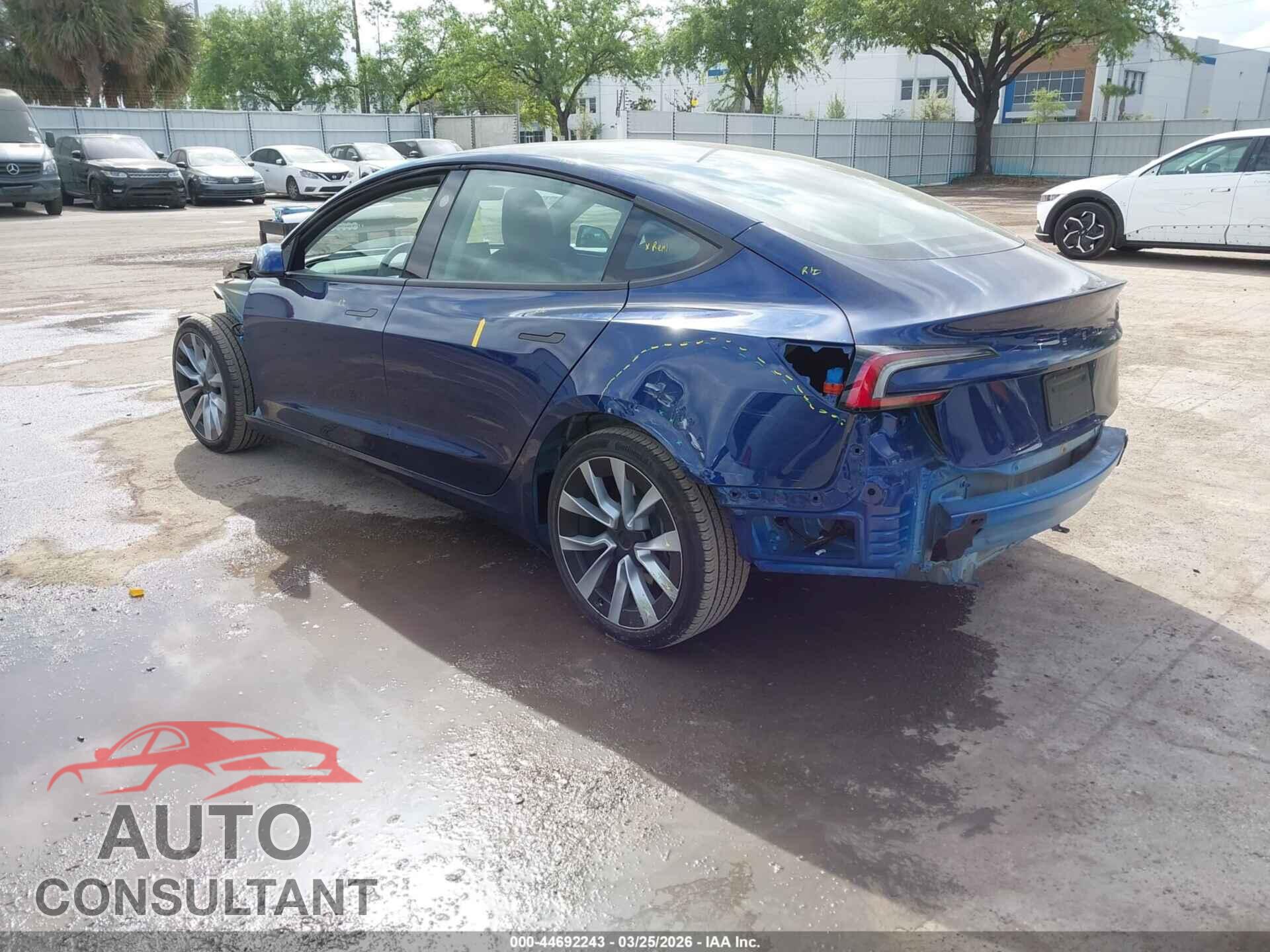 TESLA MODEL 3 2024 - 5YJ3E1EA2RF730335