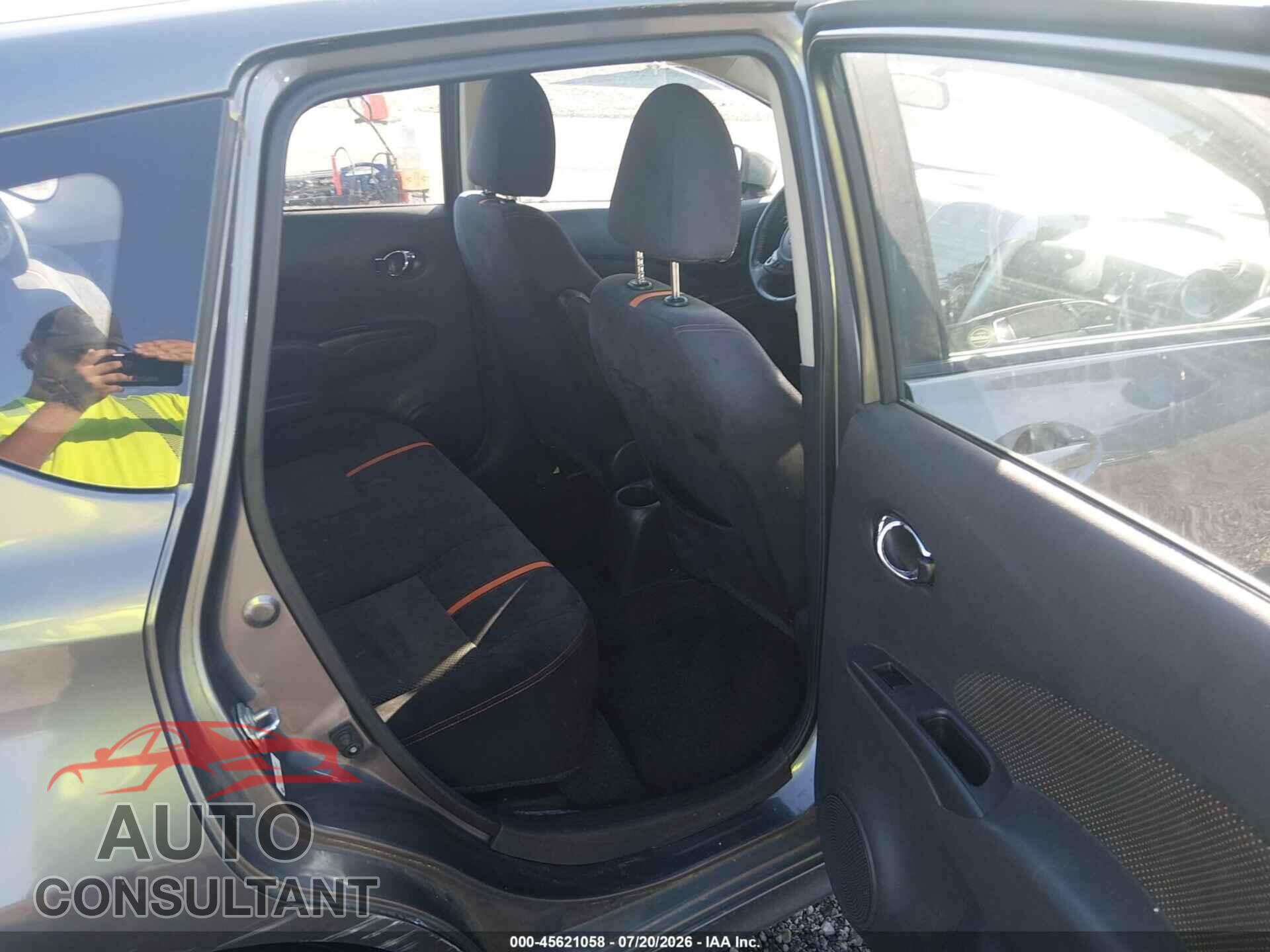 NISSAN VERSA NOTE 2018 - 3N1CE2CP4JL359331