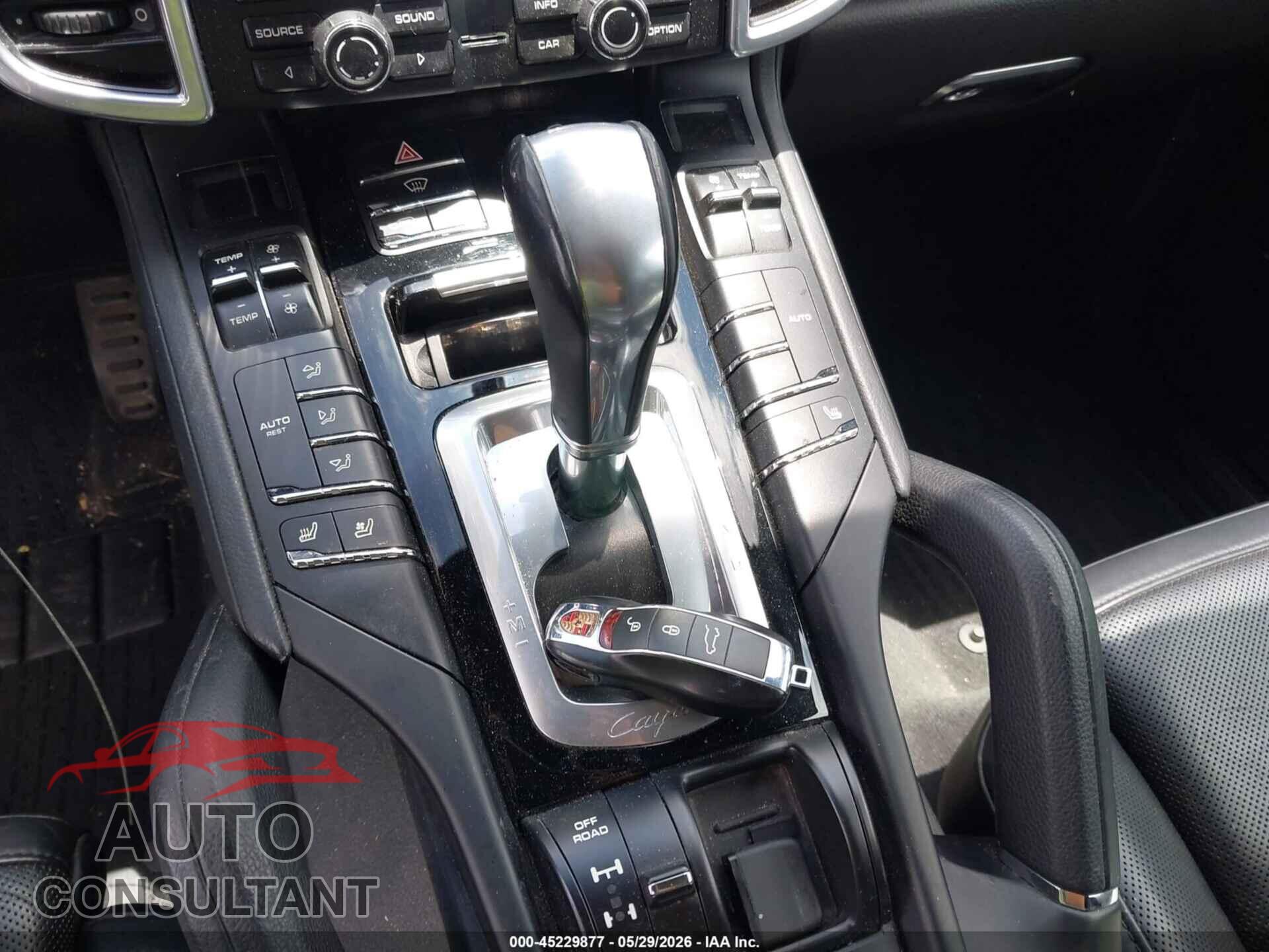 PORSCHE CAYENNE 2016 - WP1AF2A20GLA40309