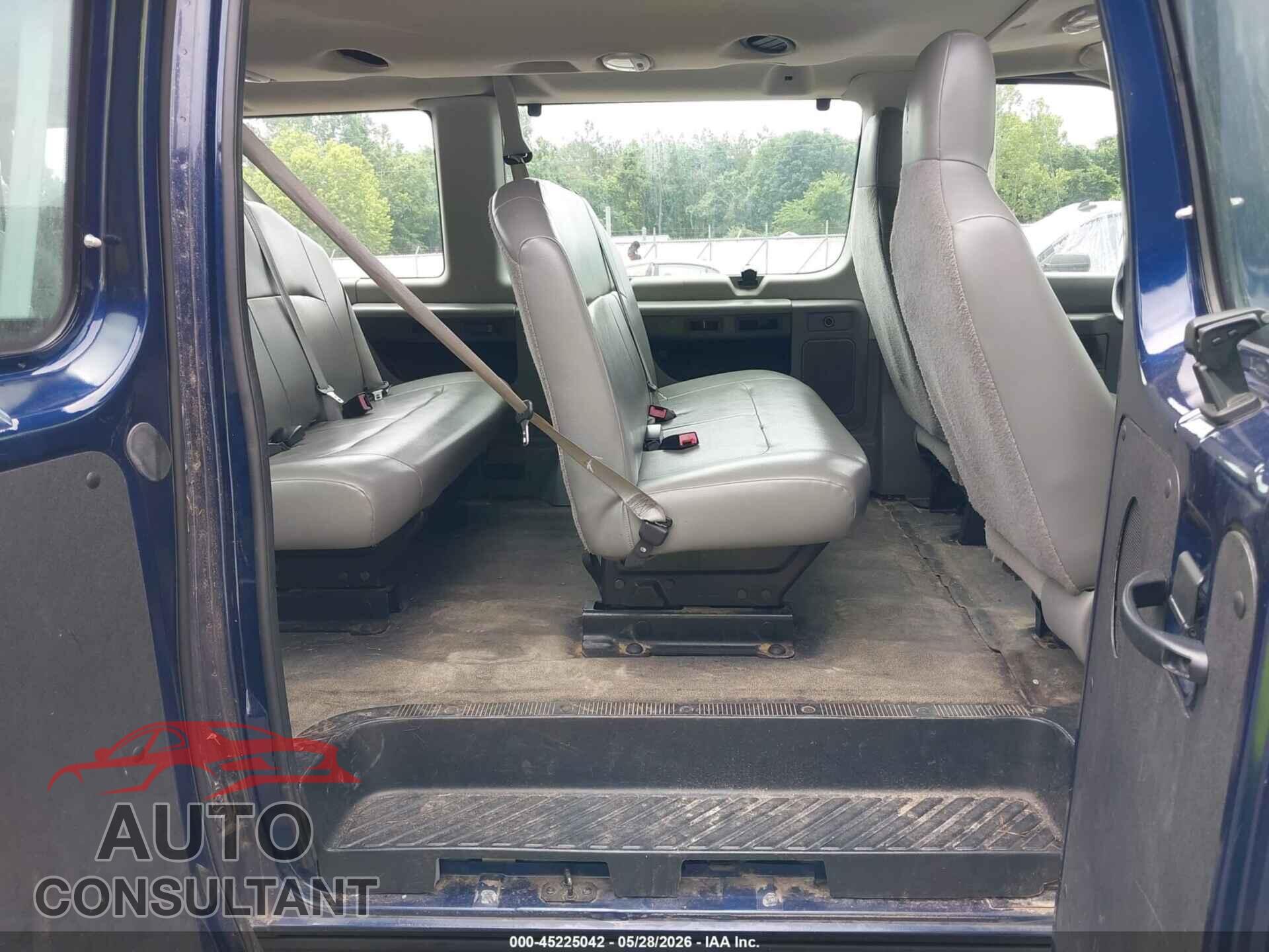 FORD E-350 SUPER DUTY 2013 - 1FBSS3BL9DDA10766