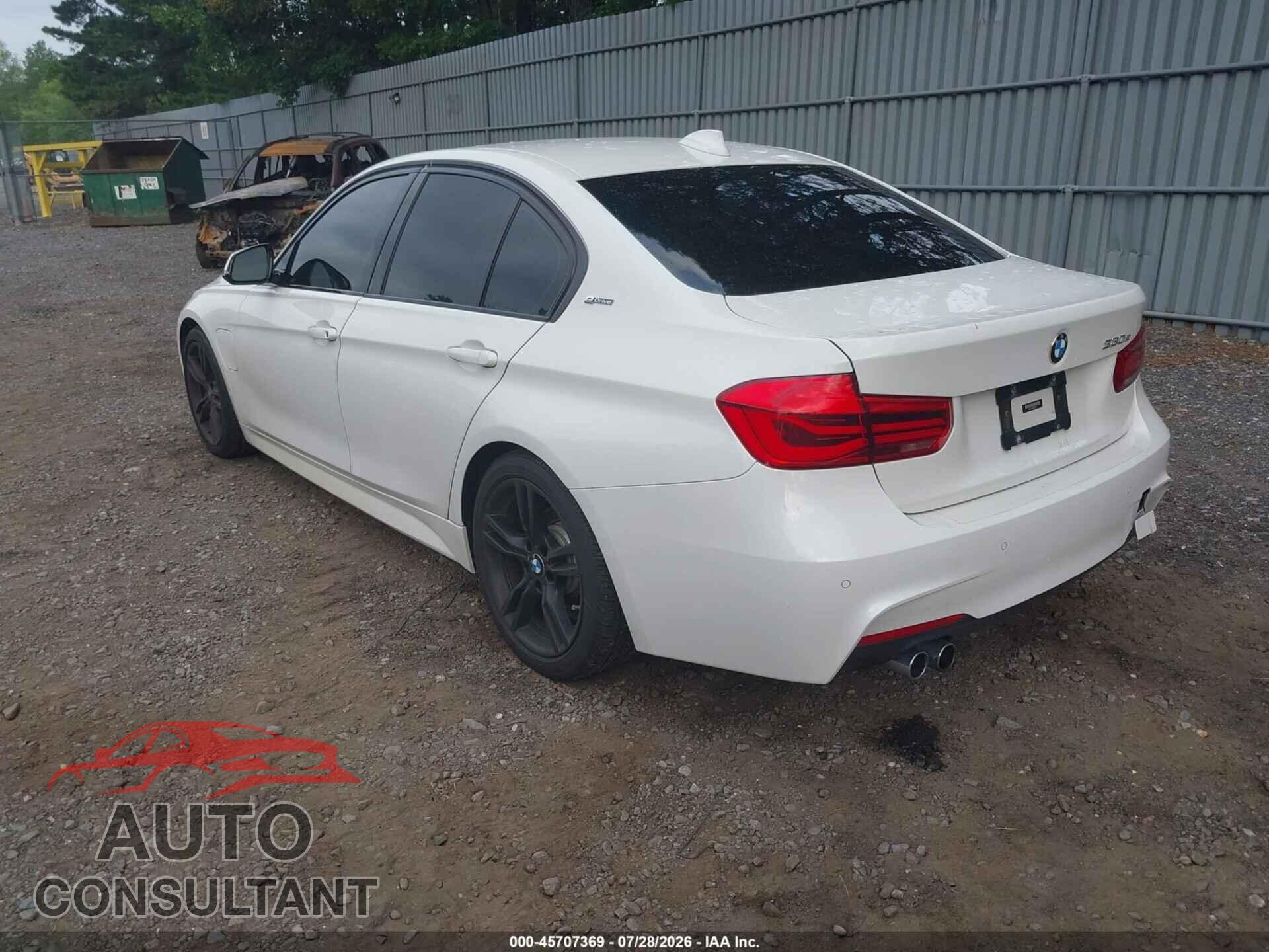 BMW 330E 2018 - WBA8E1C50JA180347