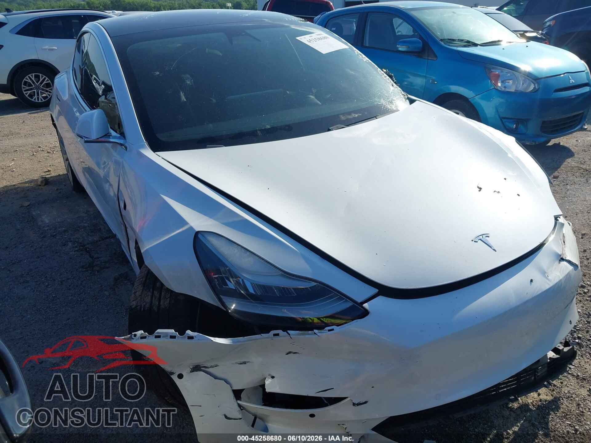 TESLA MODEL 3 2020 - 5YJ3E1EA5LF785708